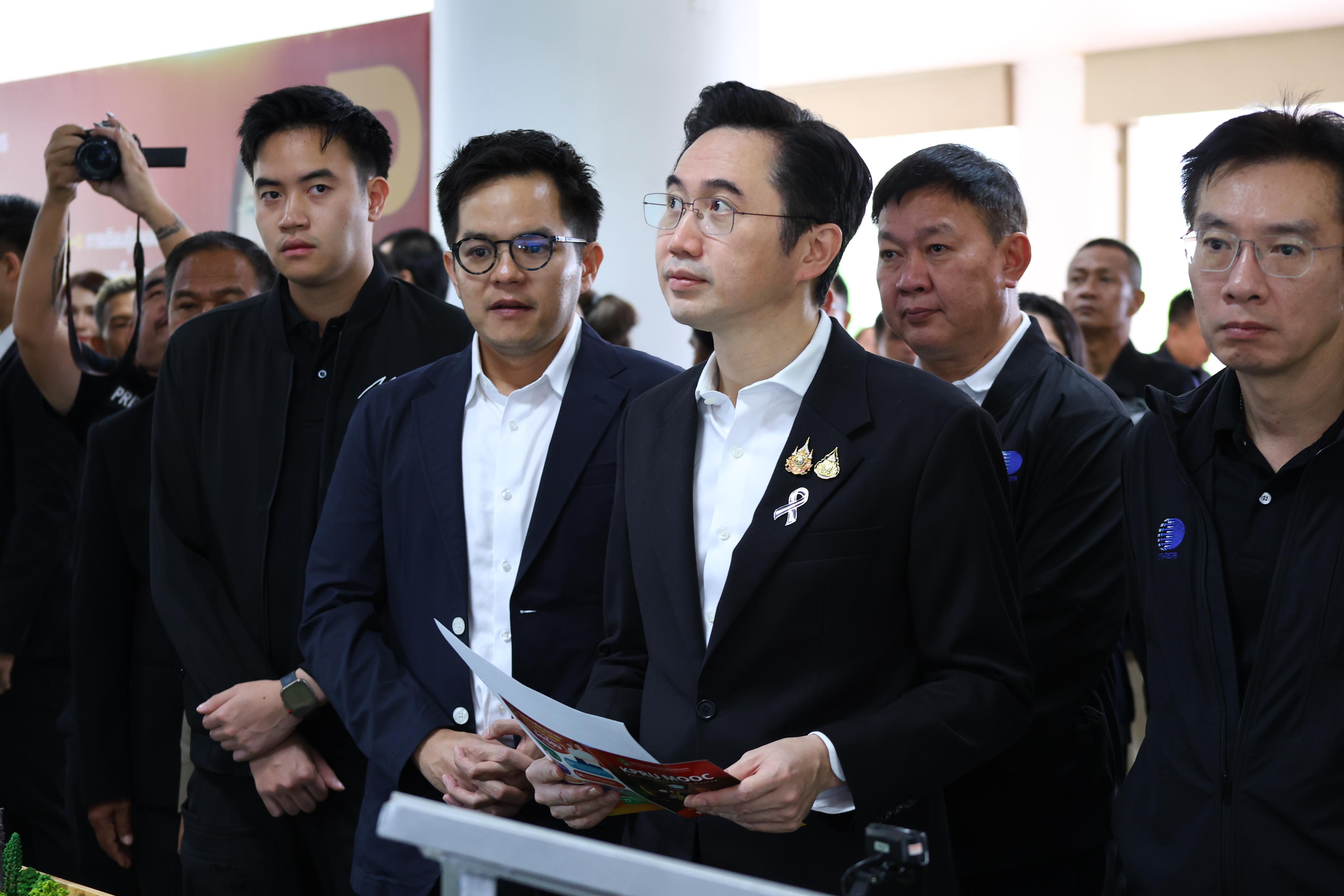 264. การขับเคลื่อนมหาวิทยาลัยราชภัฏสู่การเป็นคลังสมองของจังหวัดด้วยการผลิตบัณฑิต วิจัยและนวัตกรรมที่ตอบโจทย์พื้นที่