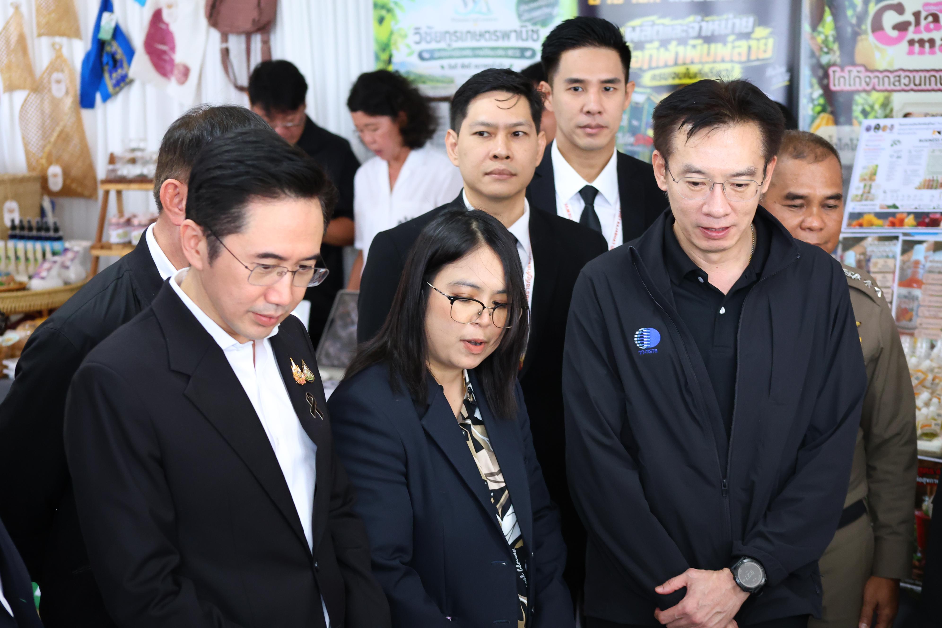294. การขับเคลื่อนมหาวิทยาลัยราชภัฏสู่การเป็นคลังสมองของจังหวัดด้วยการผลิตบัณฑิต วิจัยและนวัตกรรมที่ตอบโจทย์พื้นที่