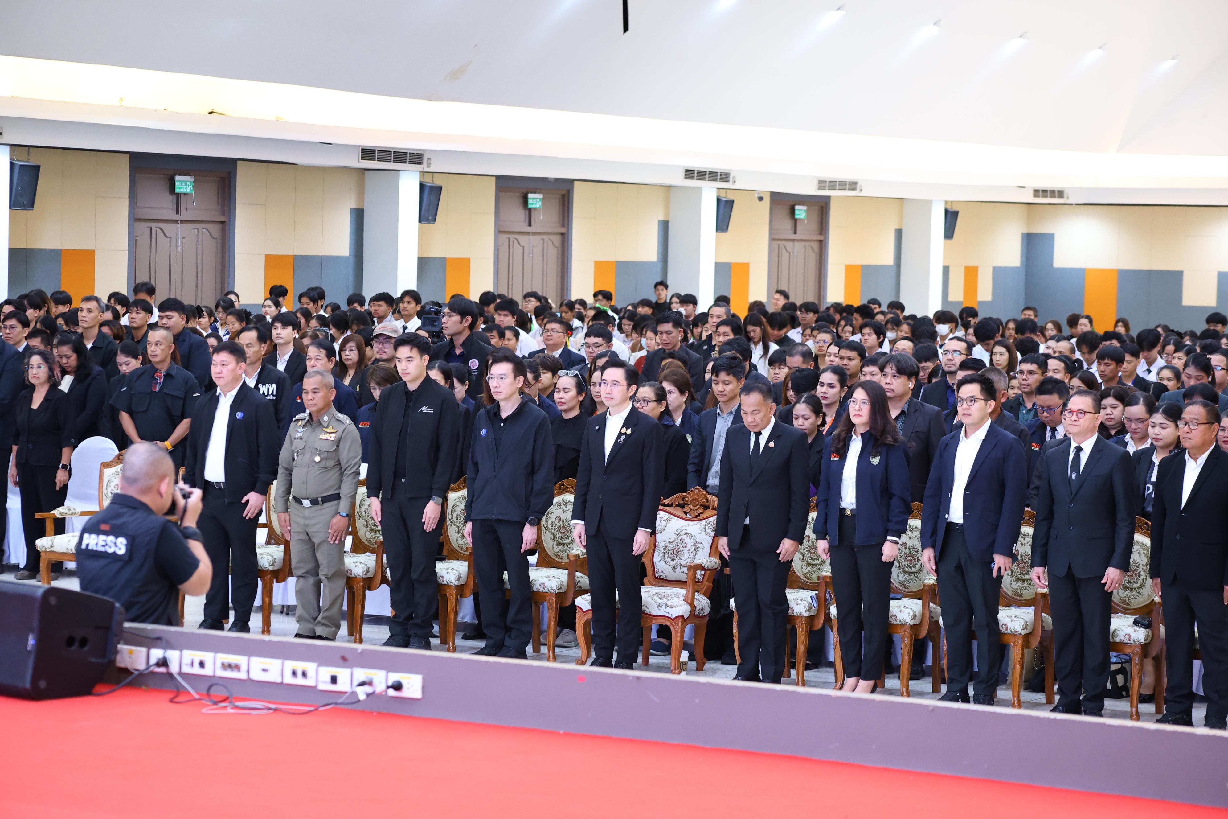 329. การขับเคลื่อนมหาวิทยาลัยราชภัฏสู่การเป็นคลังสมองของจังหวัดด้วยการผลิตบัณฑิต วิจัยและนวัตกรรมที่ตอบโจทย์พื้นที่