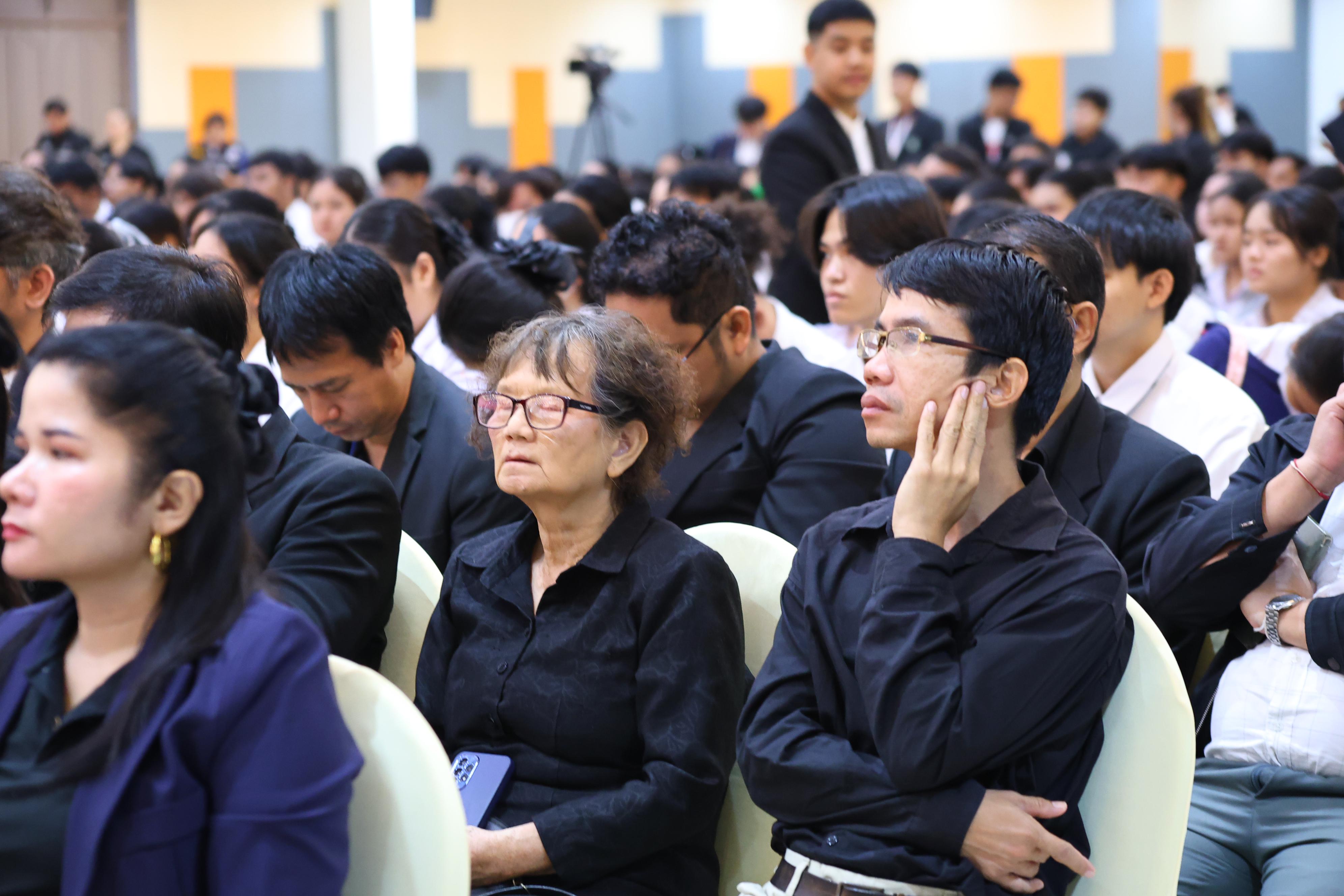 348. การขับเคลื่อนมหาวิทยาลัยราชภัฏสู่การเป็นคลังสมองของจังหวัดด้วยการผลิตบัณฑิต วิจัยและนวัตกรรมที่ตอบโจทย์พื้นที่