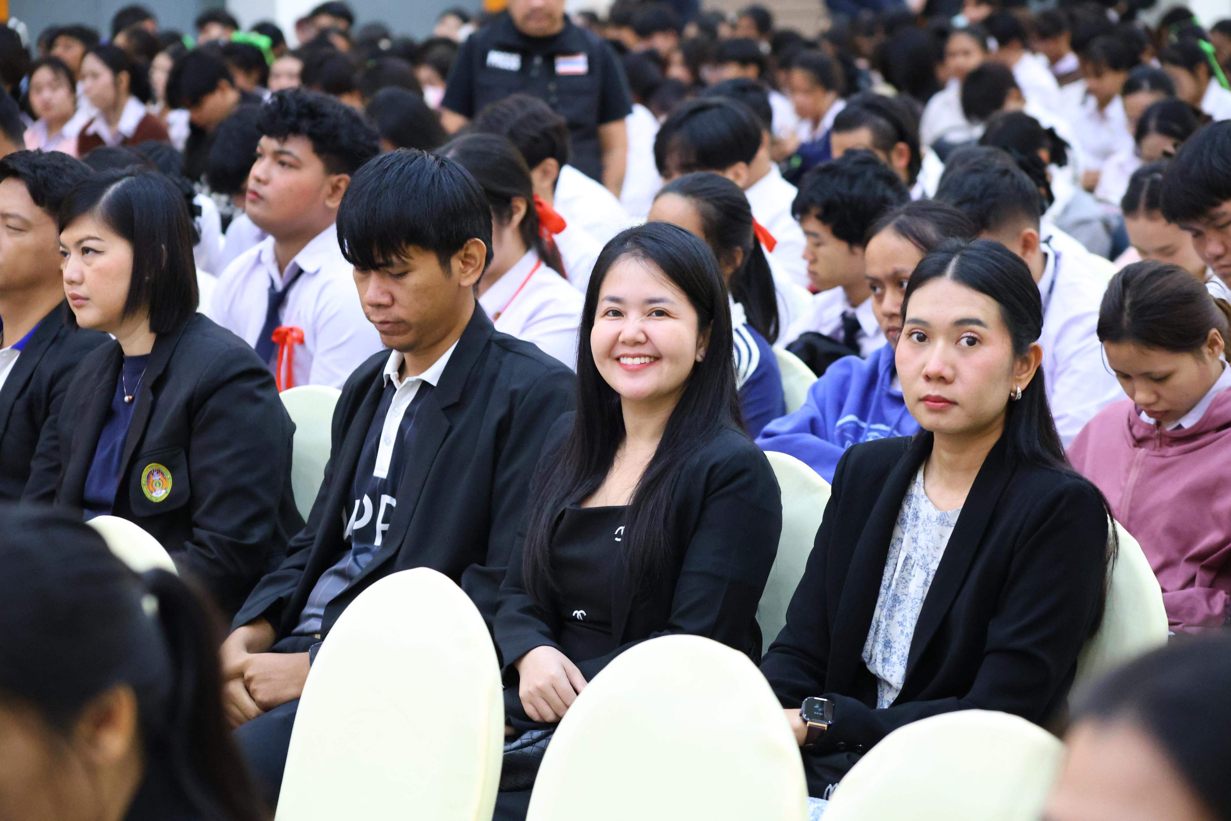 372. การขับเคลื่อนมหาวิทยาลัยราชภัฏสู่การเป็นคลังสมองของจังหวัดด้วยการผลิตบัณฑิต วิจัยและนวัตกรรมที่ตอบโจทย์พื้นที่