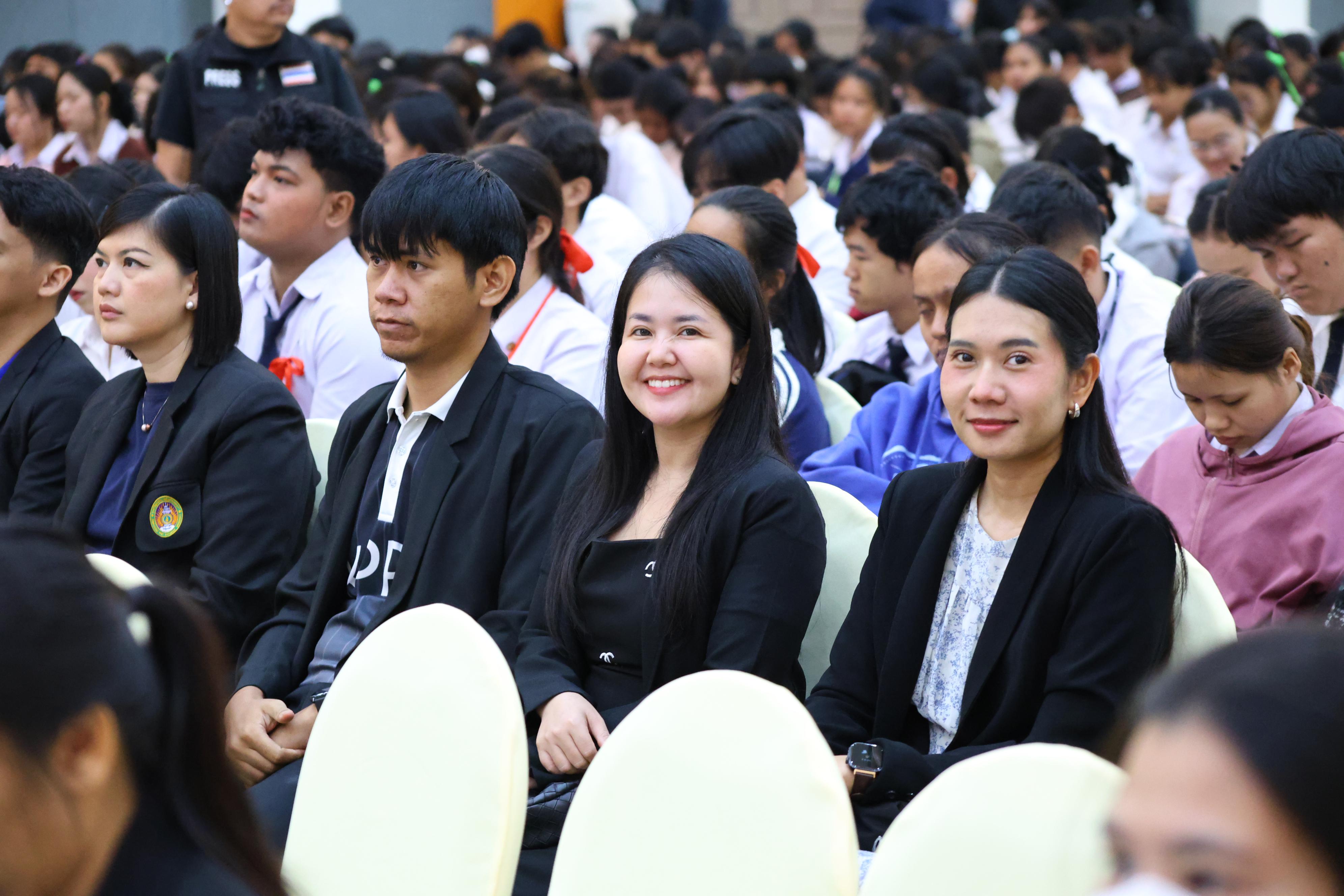 374. การขับเคลื่อนมหาวิทยาลัยราชภัฏสู่การเป็นคลังสมองของจังหวัดด้วยการผลิตบัณฑิต วิจัยและนวัตกรรมที่ตอบโจทย์พื้นที่