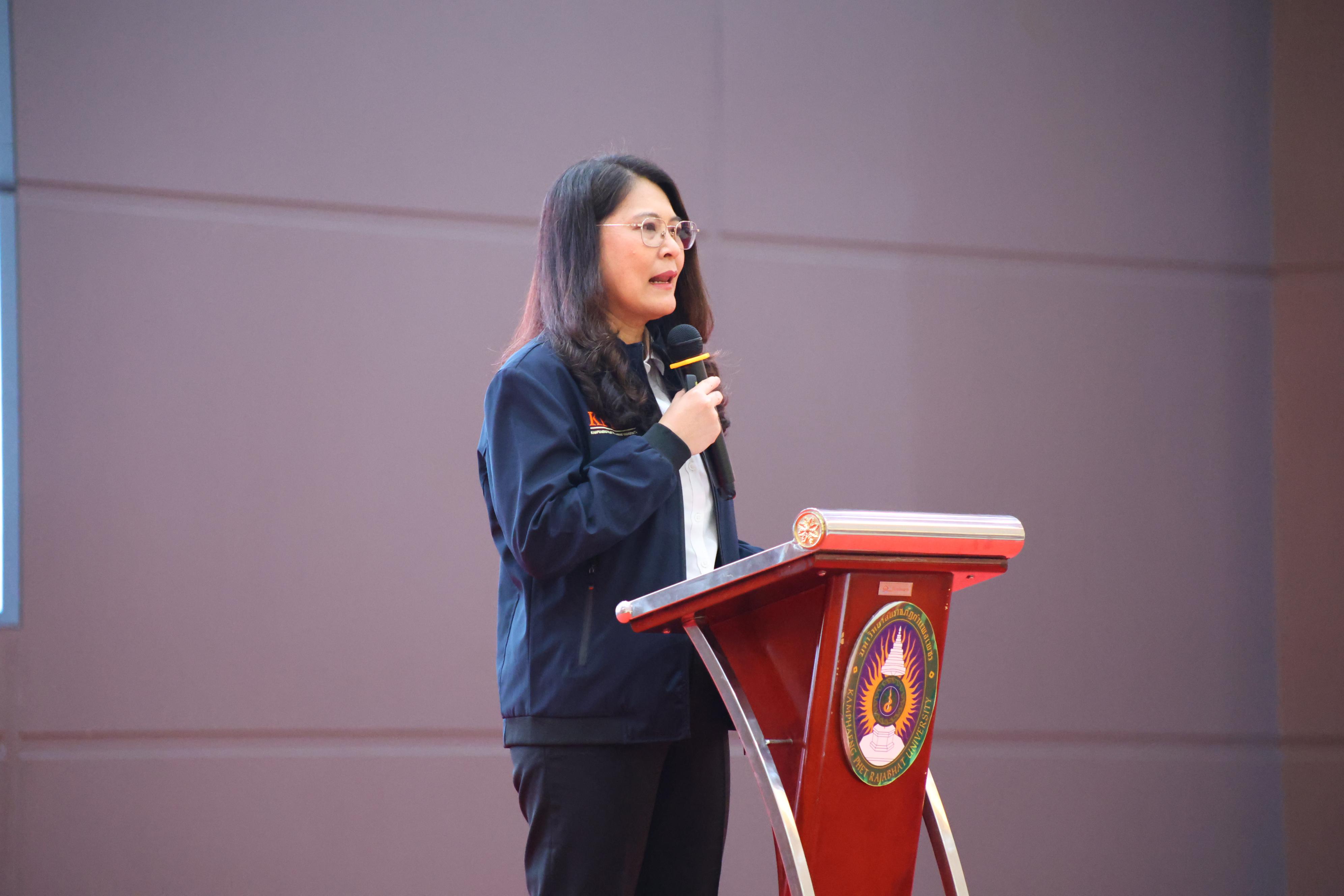 377. การขับเคลื่อนมหาวิทยาลัยราชภัฏสู่การเป็นคลังสมองของจังหวัดด้วยการผลิตบัณฑิต วิจัยและนวัตกรรมที่ตอบโจทย์พื้นที่