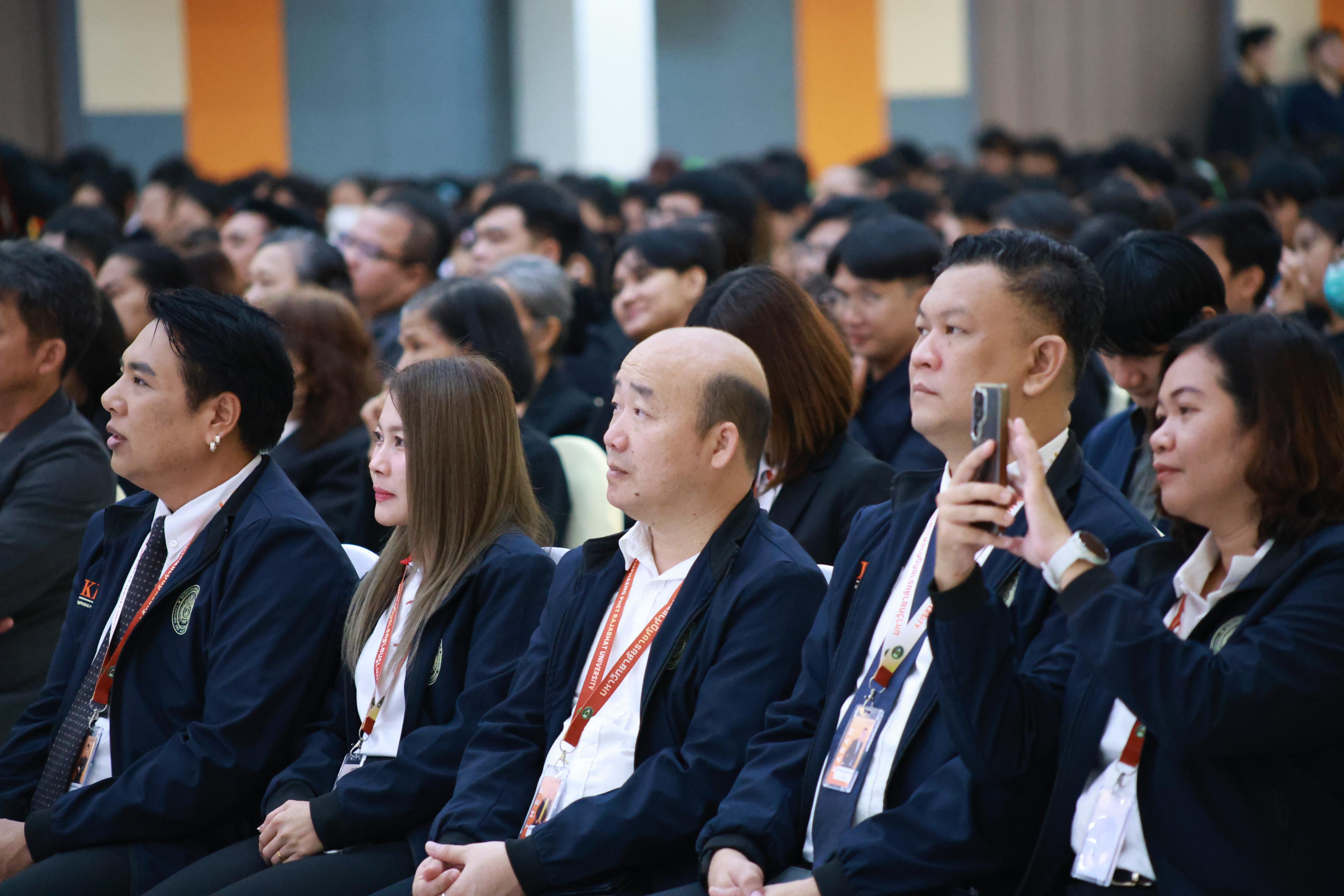 409. การขับเคลื่อนมหาวิทยาลัยราชภัฏสู่การเป็นคลังสมองของจังหวัดด้วยการผลิตบัณฑิต วิจัยและนวัตกรรมที่ตอบโจทย์พื้นที่