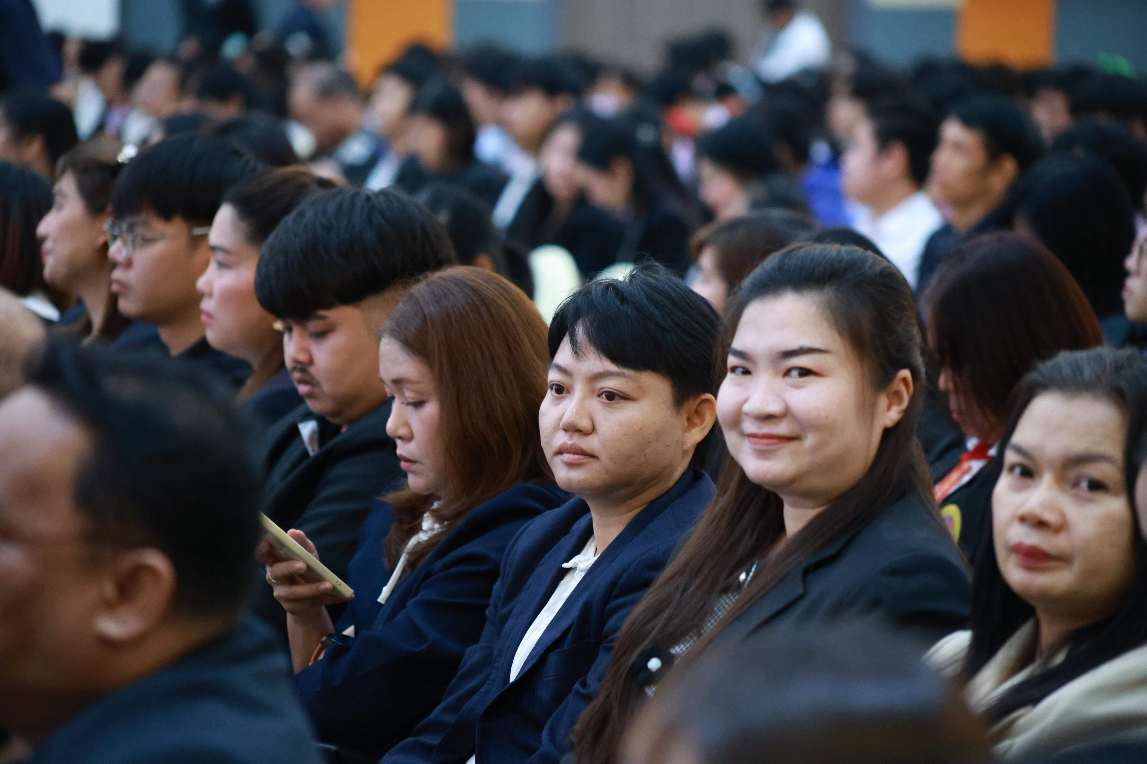 417. การขับเคลื่อนมหาวิทยาลัยราชภัฏสู่การเป็นคลังสมองของจังหวัดด้วยการผลิตบัณฑิต วิจัยและนวัตกรรมที่ตอบโจทย์พื้นที่