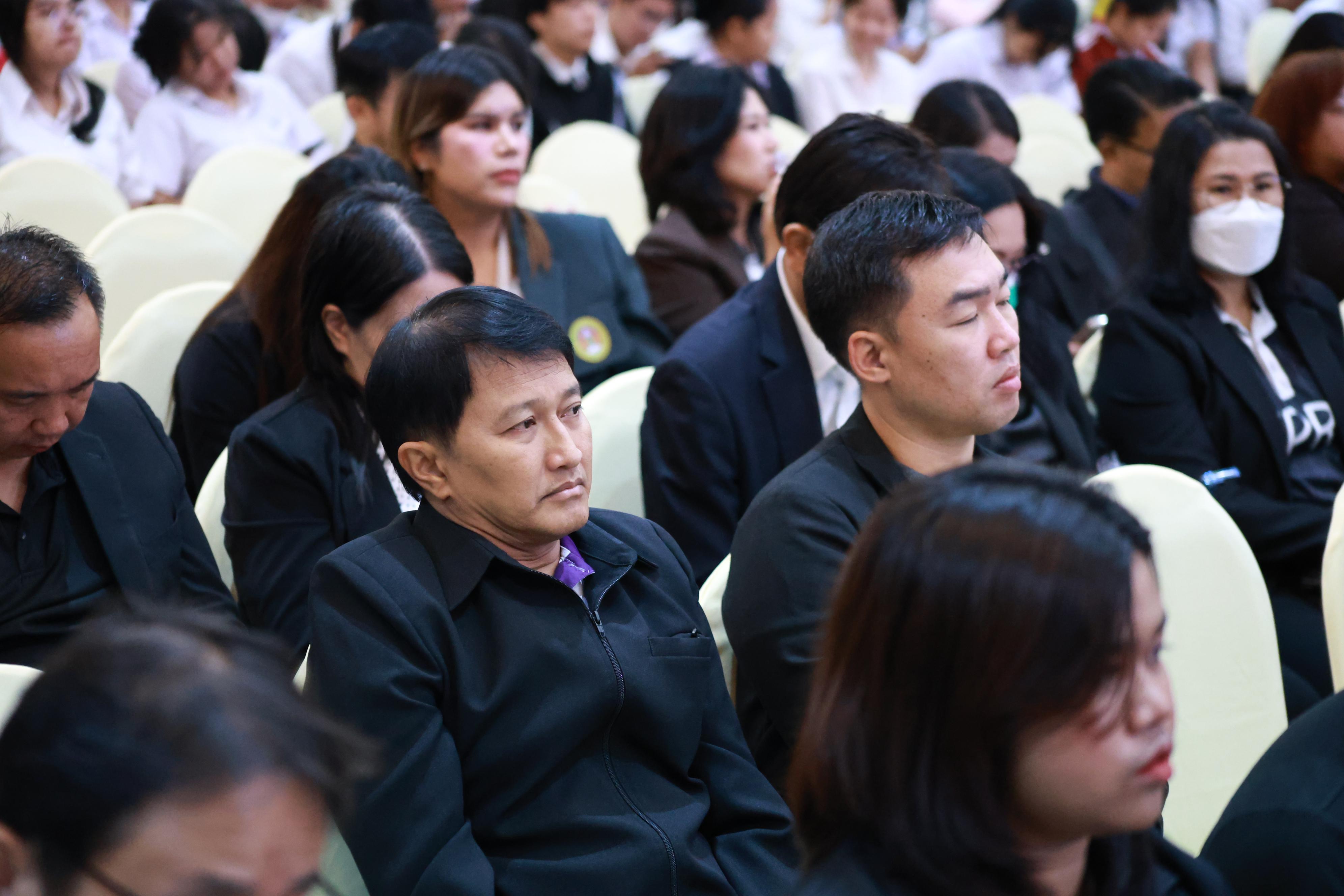 419. การขับเคลื่อนมหาวิทยาลัยราชภัฏสู่การเป็นคลังสมองของจังหวัดด้วยการผลิตบัณฑิต วิจัยและนวัตกรรมที่ตอบโจทย์พื้นที่
