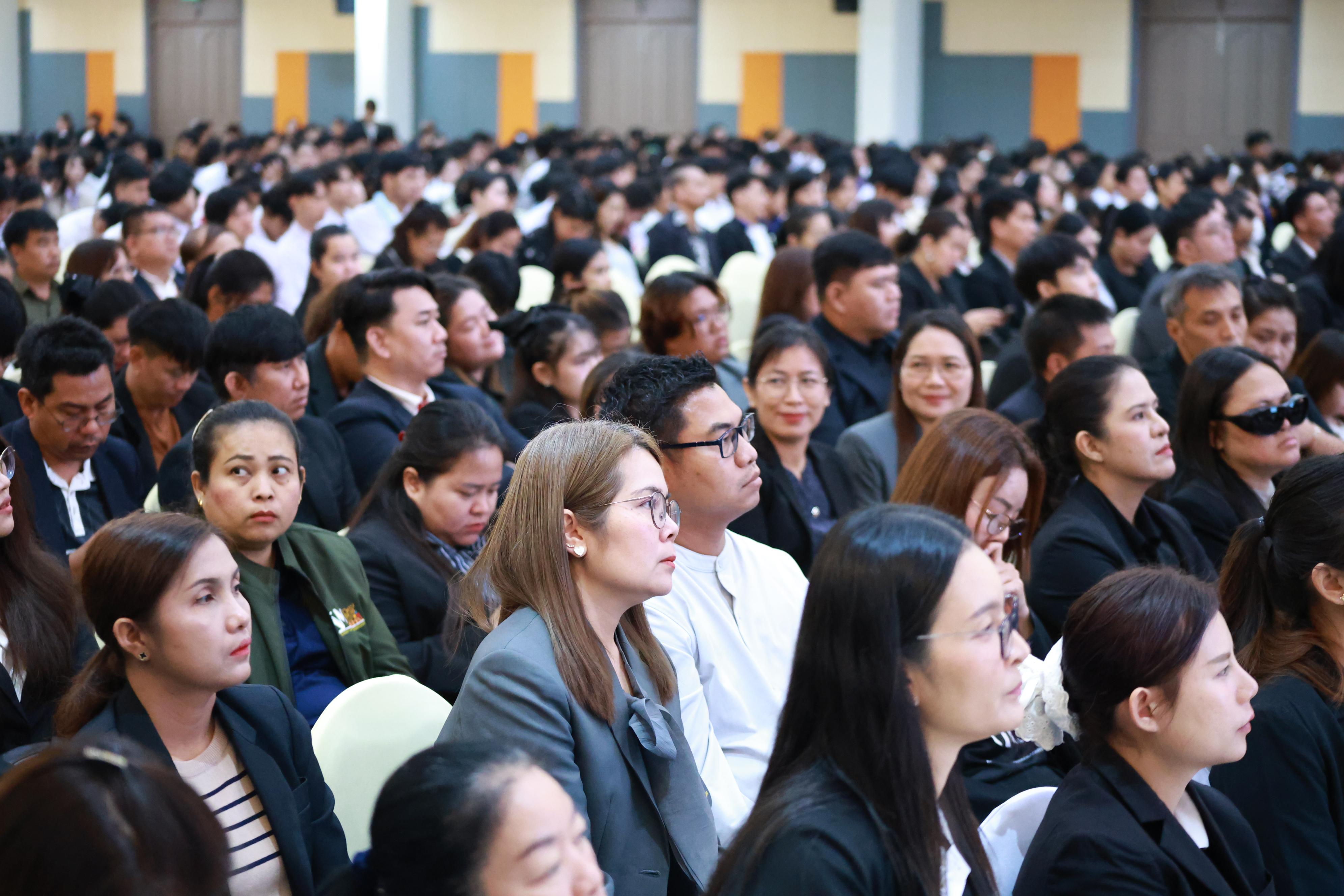 426. การขับเคลื่อนมหาวิทยาลัยราชภัฏสู่การเป็นคลังสมองของจังหวัดด้วยการผลิตบัณฑิต วิจัยและนวัตกรรมที่ตอบโจทย์พื้นที่