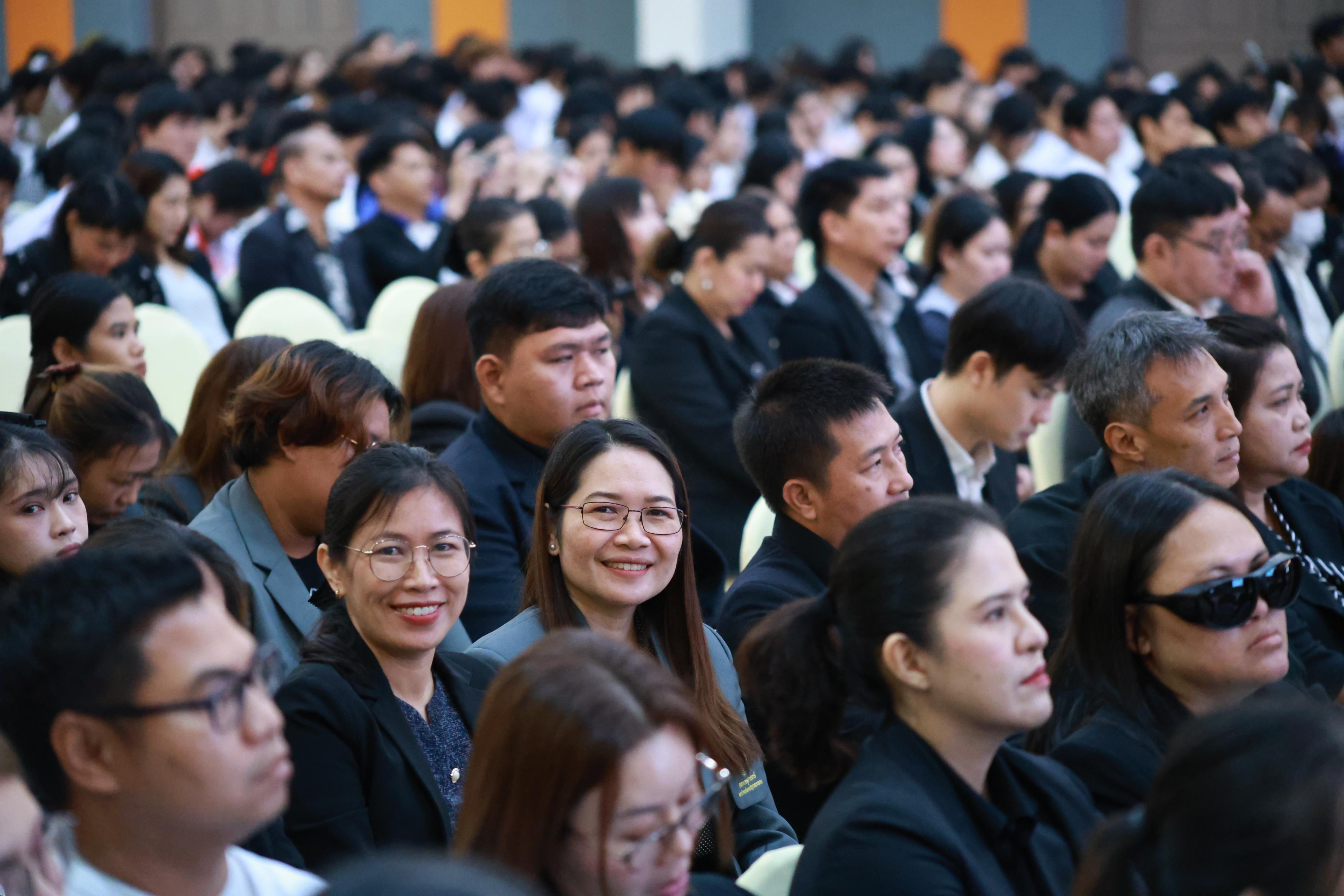 428. การขับเคลื่อนมหาวิทยาลัยราชภัฏสู่การเป็นคลังสมองของจังหวัดด้วยการผลิตบัณฑิต วิจัยและนวัตกรรมที่ตอบโจทย์พื้นที่