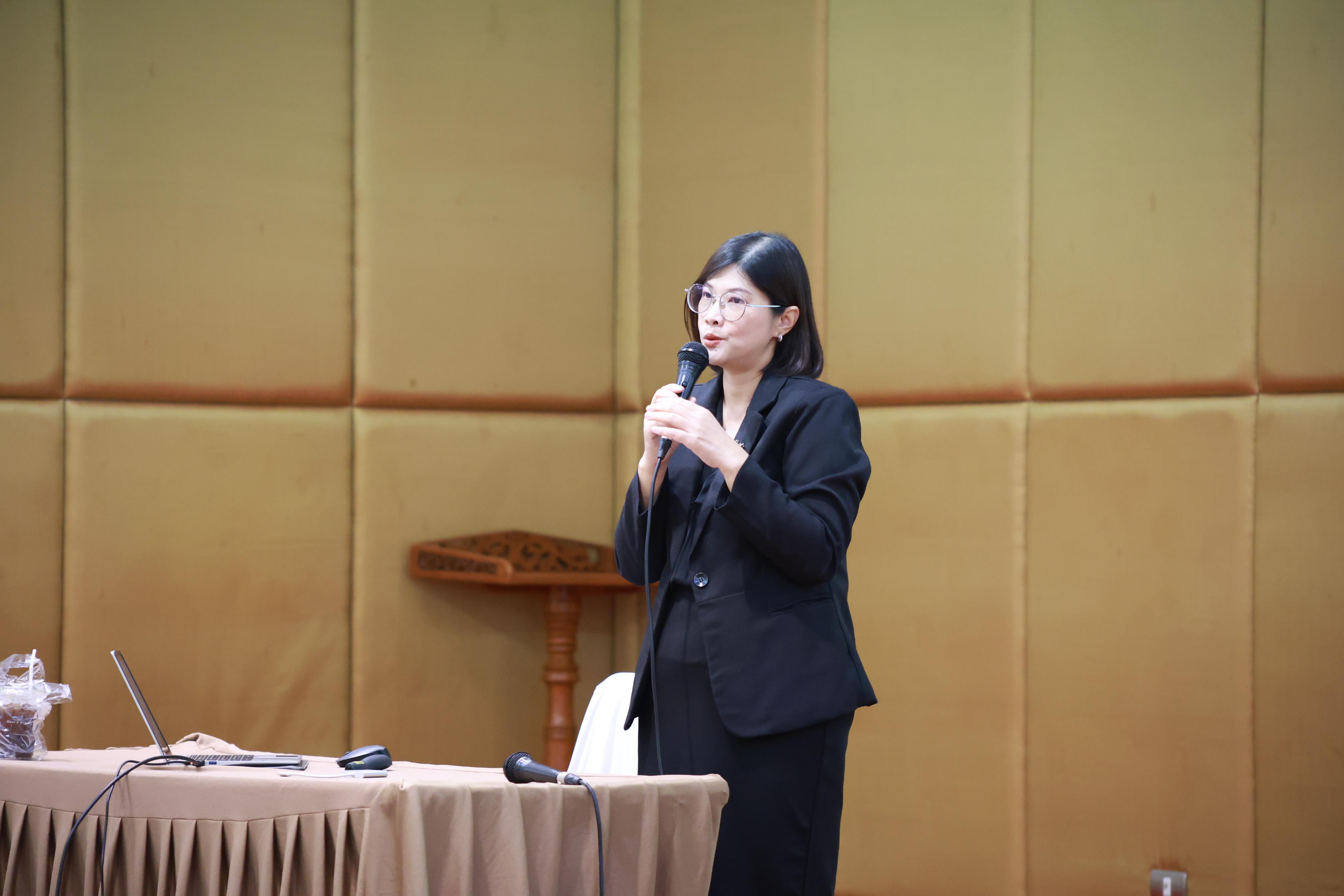 10. กิจกรรมปฐมนิเทศก่อนออกฝึกประสบการณ์วิชาชีพของนักศึกษาหลักสูตรประกาศนียบัตรบัณฑิต สาขาวิชาชีพครู