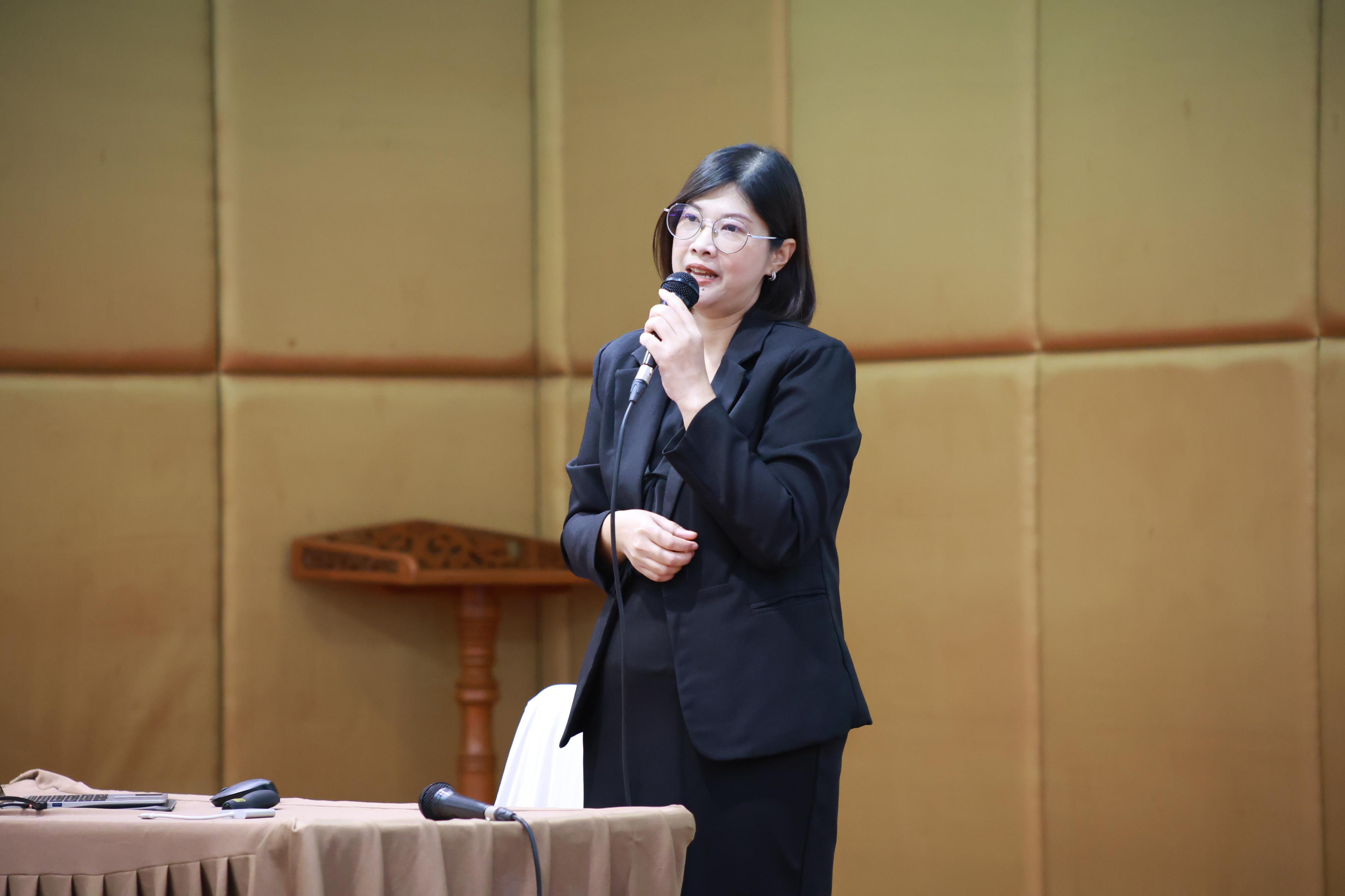 13. กิจกรรมปฐมนิเทศก่อนออกฝึกประสบการณ์วิชาชีพของนักศึกษาหลักสูตรประกาศนียบัตรบัณฑิต สาขาวิชาชีพครู