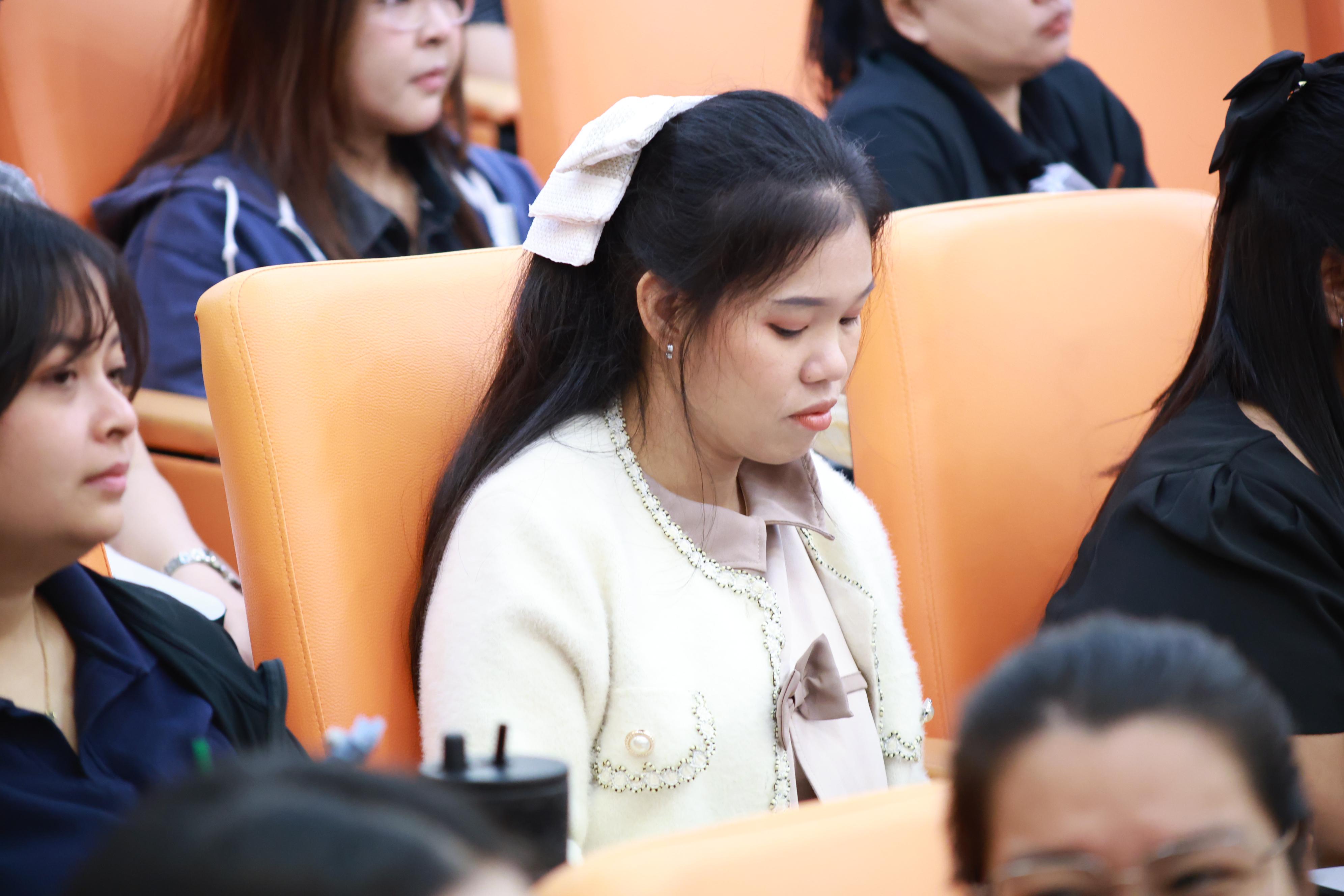 29. กิจกรรมปฐมนิเทศก่อนออกฝึกประสบการณ์วิชาชีพของนักศึกษาหลักสูตรประกาศนียบัตรบัณฑิต สาขาวิชาชีพครู