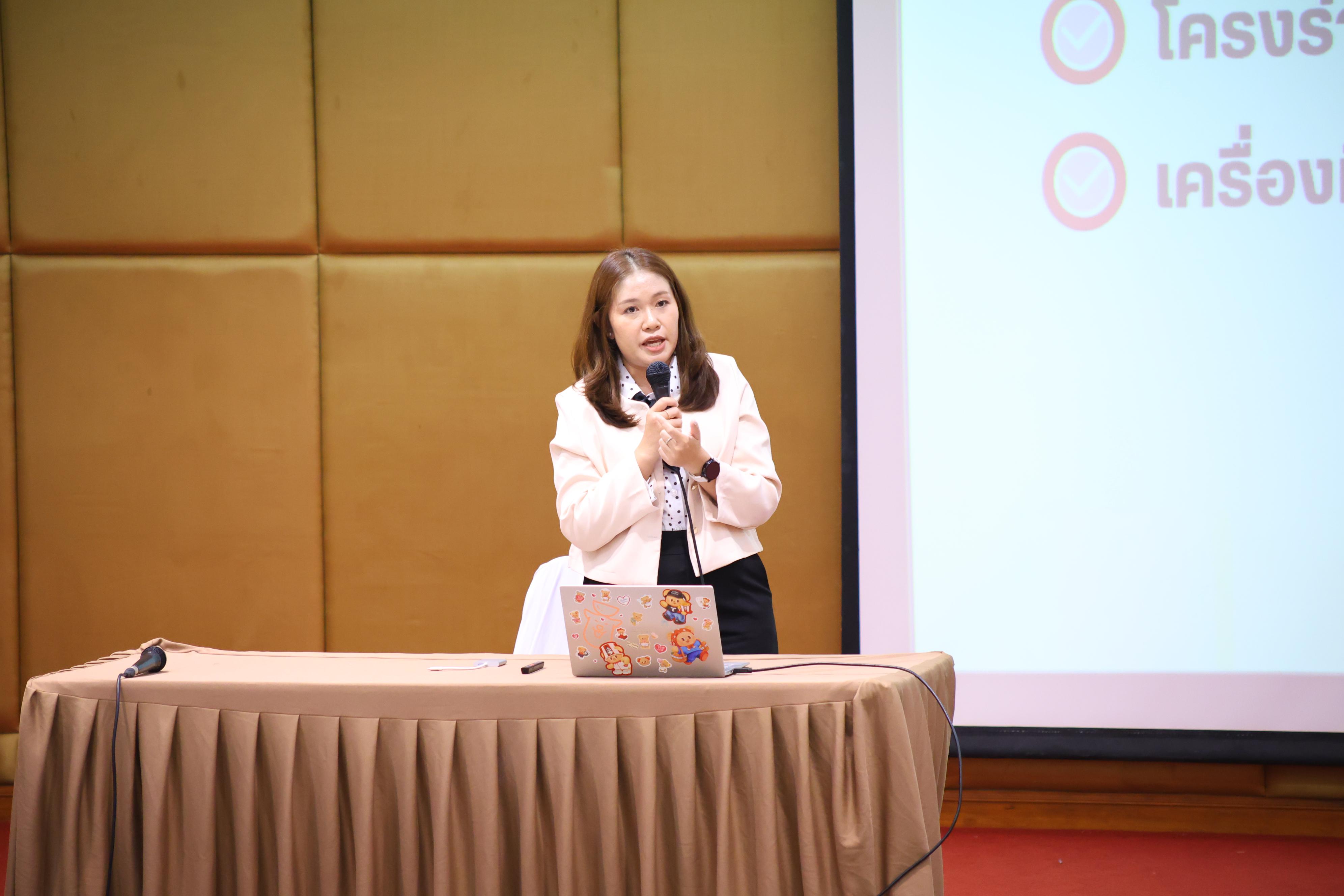 41. กิจกรรมปฐมนิเทศก่อนออกฝึกประสบการณ์วิชาชีพของนักศึกษาหลักสูตรประกาศนียบัตรบัณฑิต สาขาวิชาชีพครู