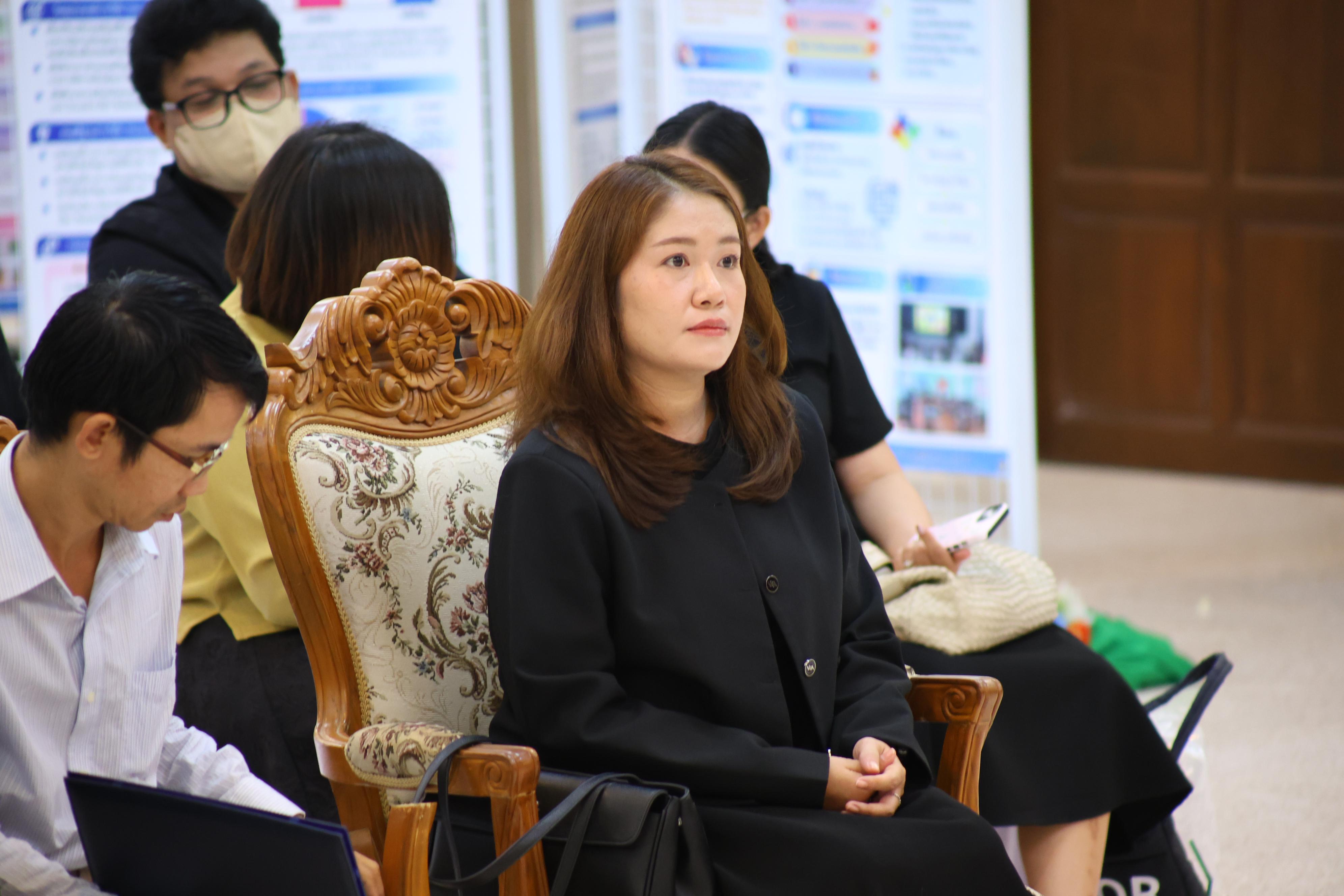 63. กิจกกรรมสัมมนาเป็นหมู่คณะหลังการฝึกประสบการณ์วิชาชีพครูและนำเสนอนวัฒกรรมการจัดการเรียนการสอน