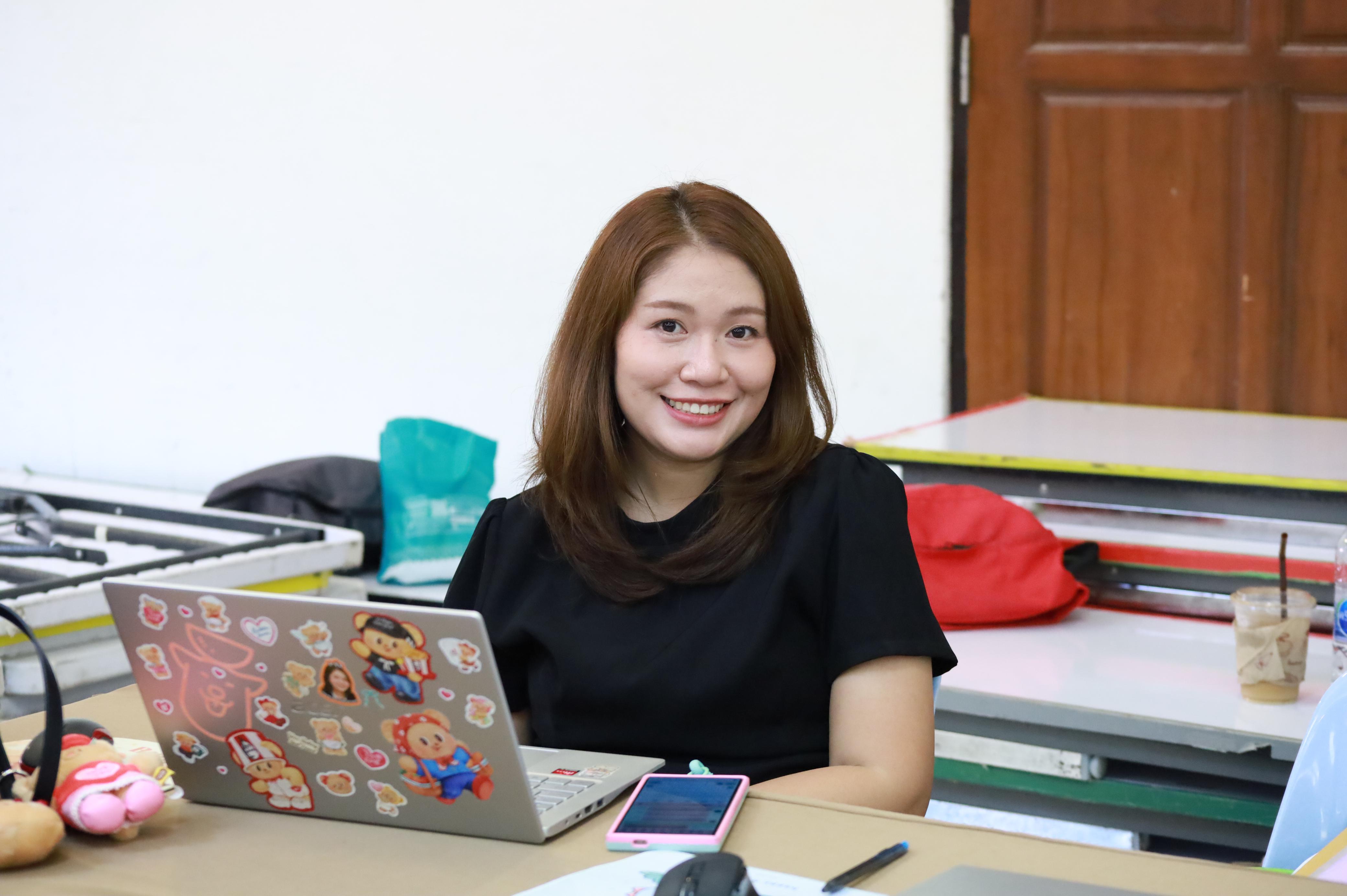 79. กิจกกรรมสัมมนาเป็นหมู่คณะหลังการฝึกประสบการณ์วิชาชีพครูและนำเสนอนวัฒกรรมการจัดการเรียนการสอน