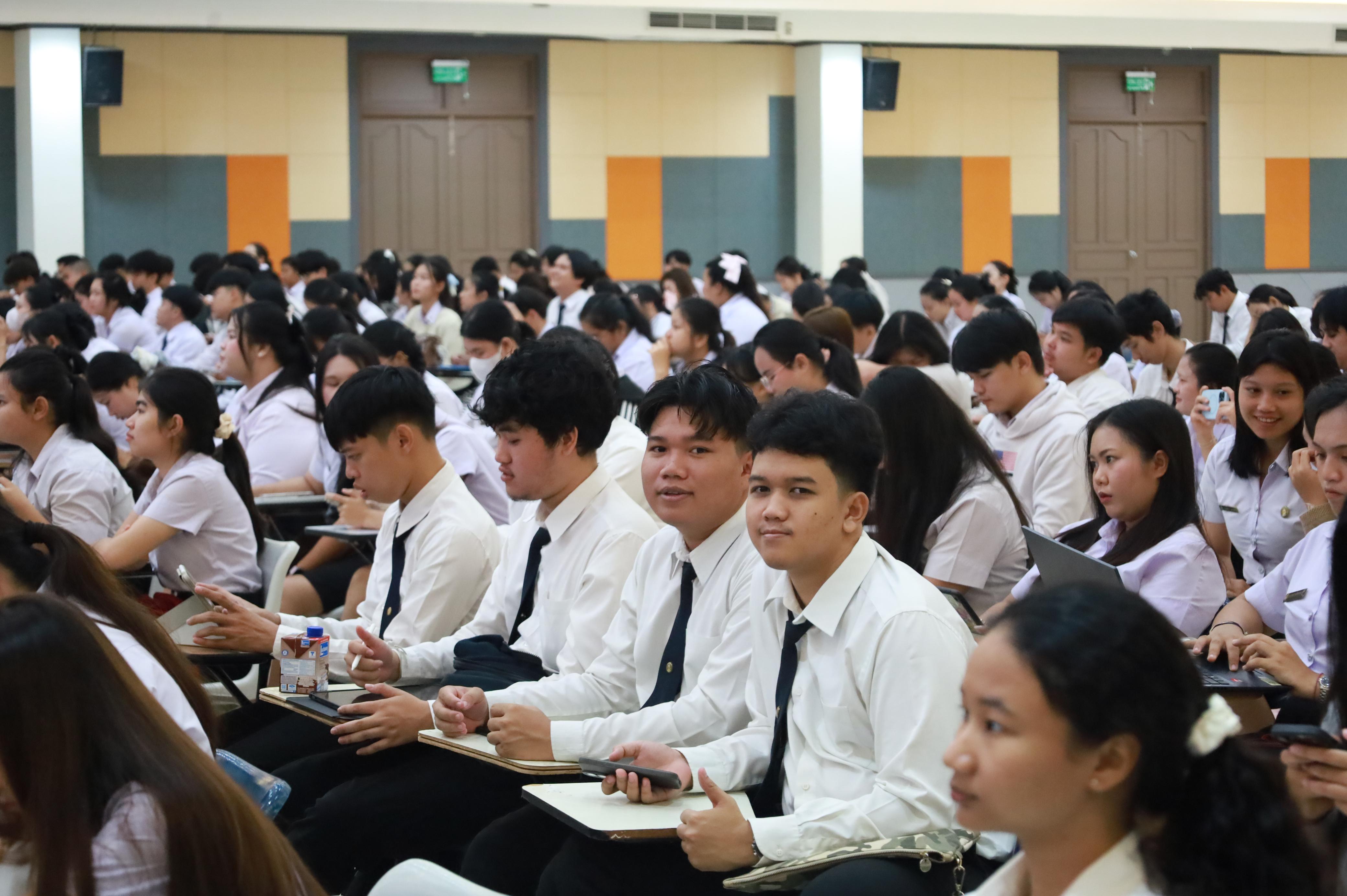 56. กิจกรรมปฐมนิเทศก่อนออกฝึกประสบการณ์วิชาชีพครู ขั้นปฏิบัติการสอนในสถานศึกษา ภาคเรียนที่2/2569