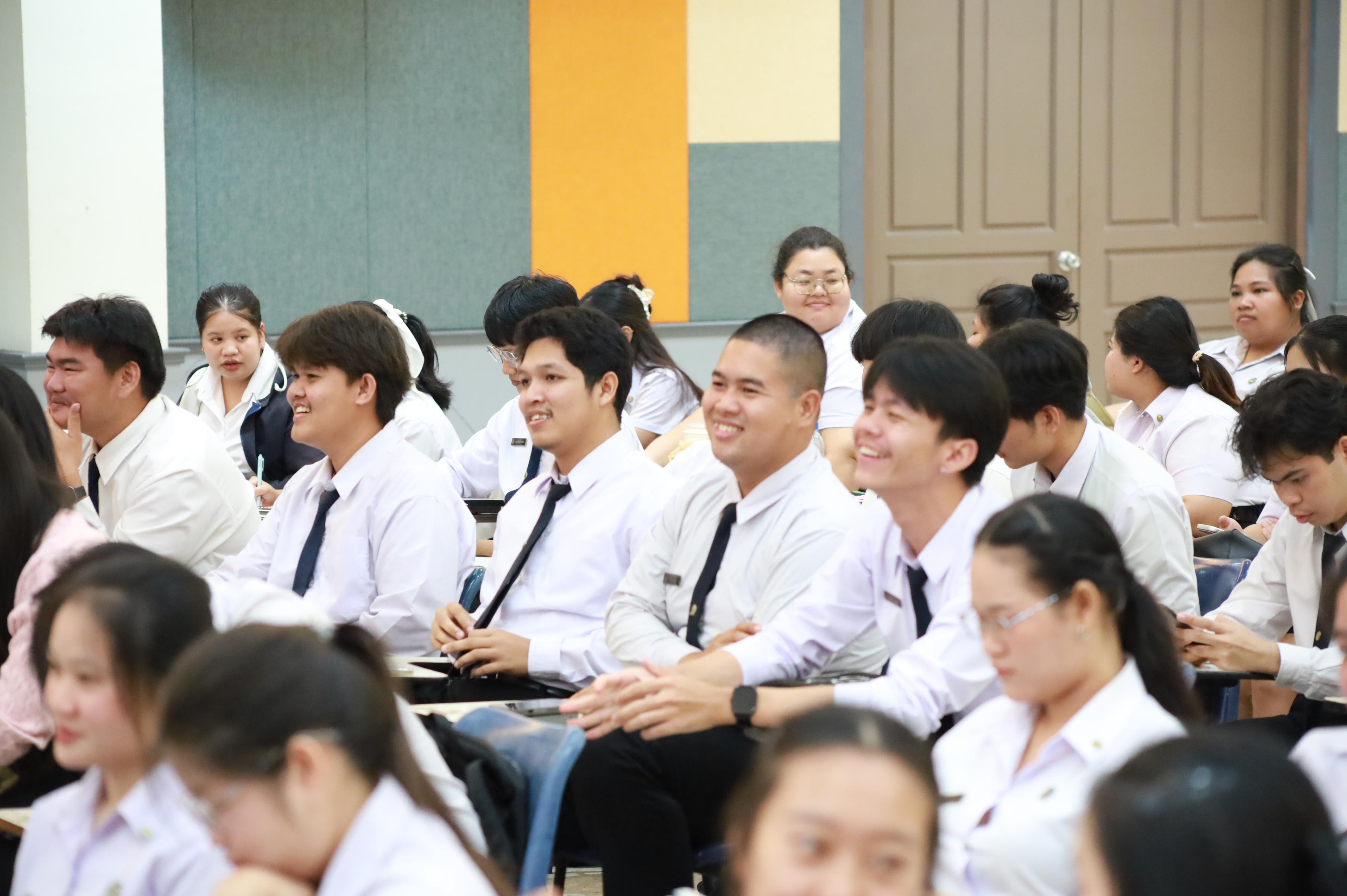 100. กิจกรรมปฐมนิเทศก่อนออกฝึกประสบการณ์วิชาชีพครู ขั้นปฏิบัติการสอนในสถานศึกษา ภาคเรียนที่2/2569