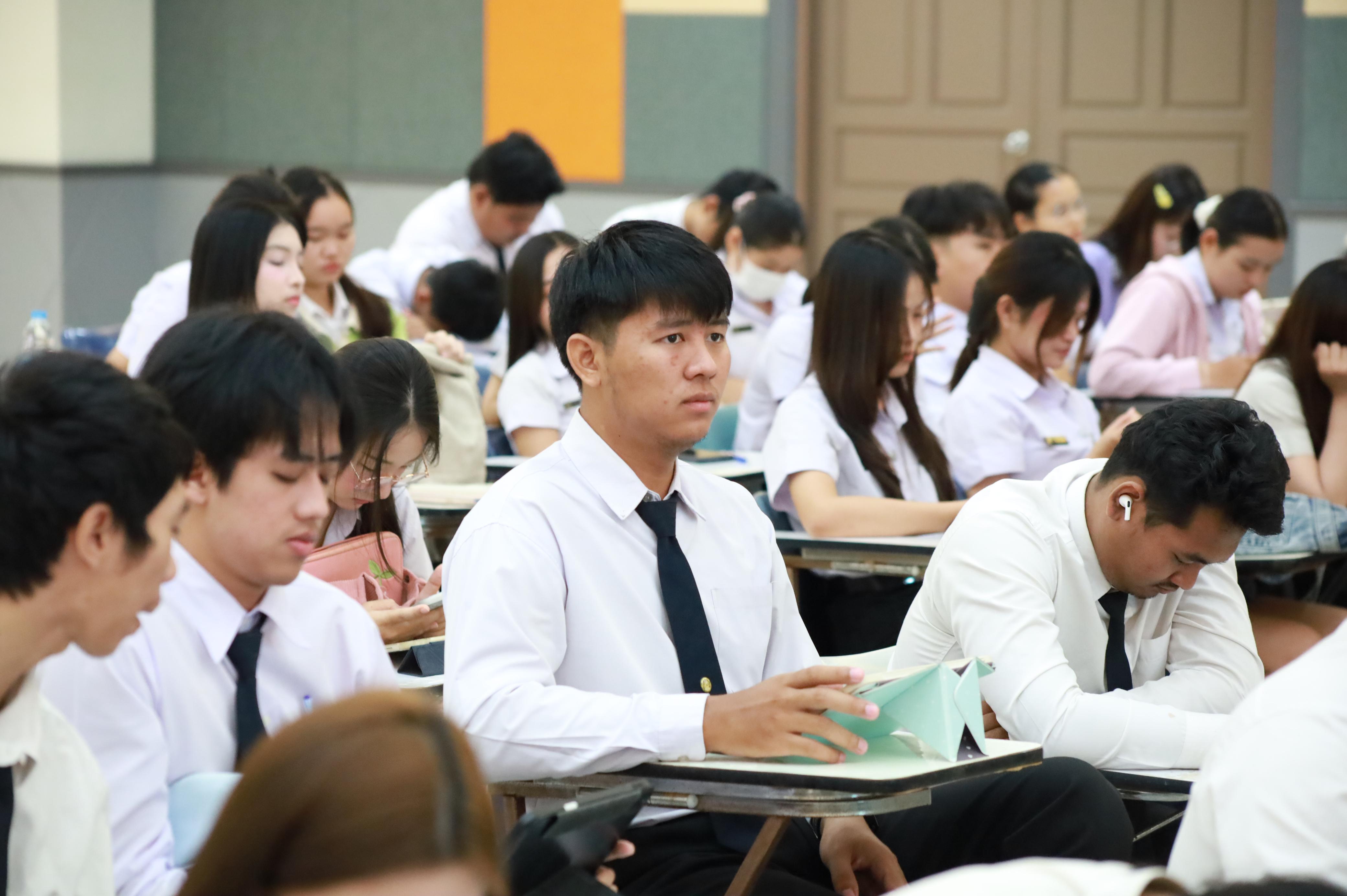 101. กิจกรรมปฐมนิเทศก่อนออกฝึกประสบการณ์วิชาชีพครู ขั้นปฏิบัติการสอนในสถานศึกษา ภาคเรียนที่2/2569