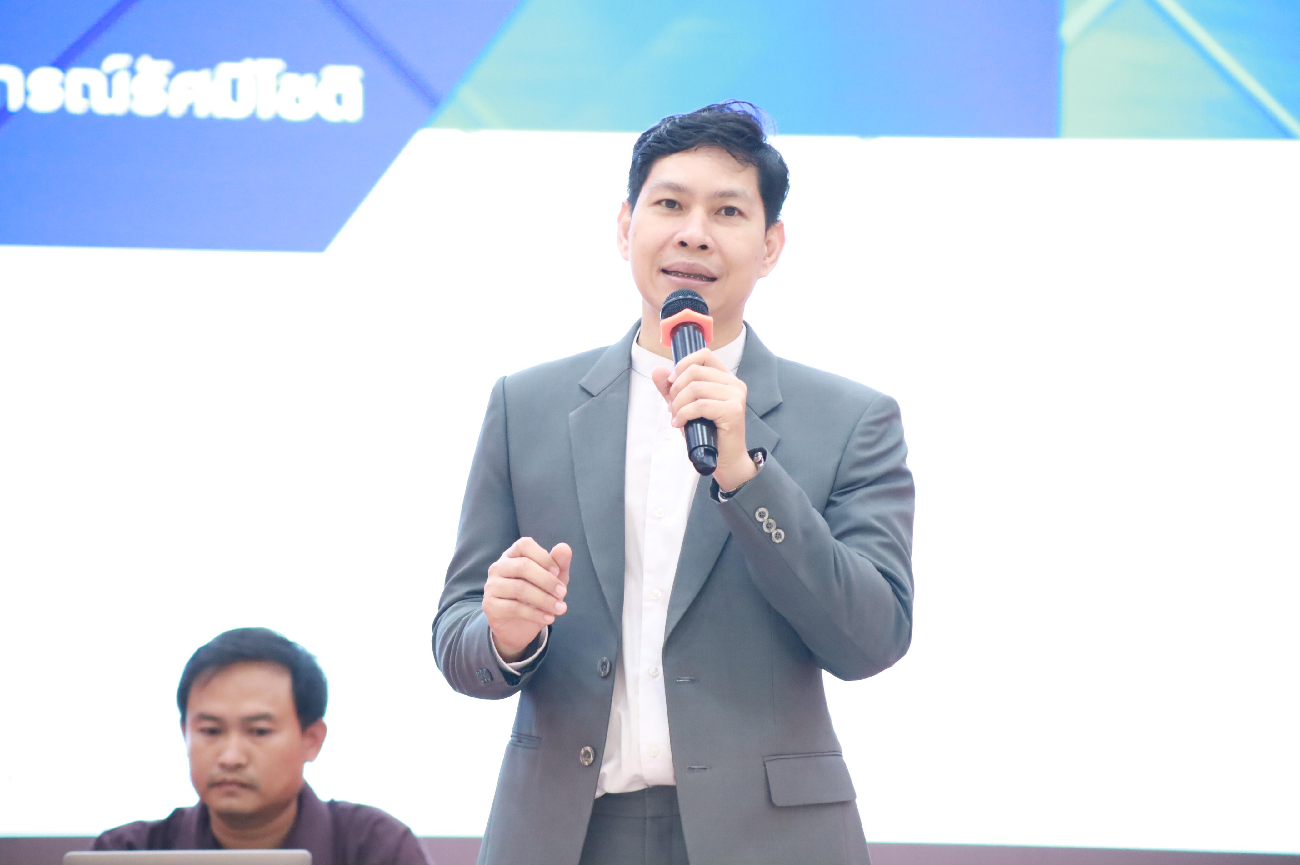 78. กิจกรรมอบรมสัมนาเชิงปฏิบัติการเขียนบทความและนำเสนอนวัฒกรรมทางการศึกษาสำหรับนักศึกชั้นปีที่ 4 (ครูนักนวัฒกรรม)