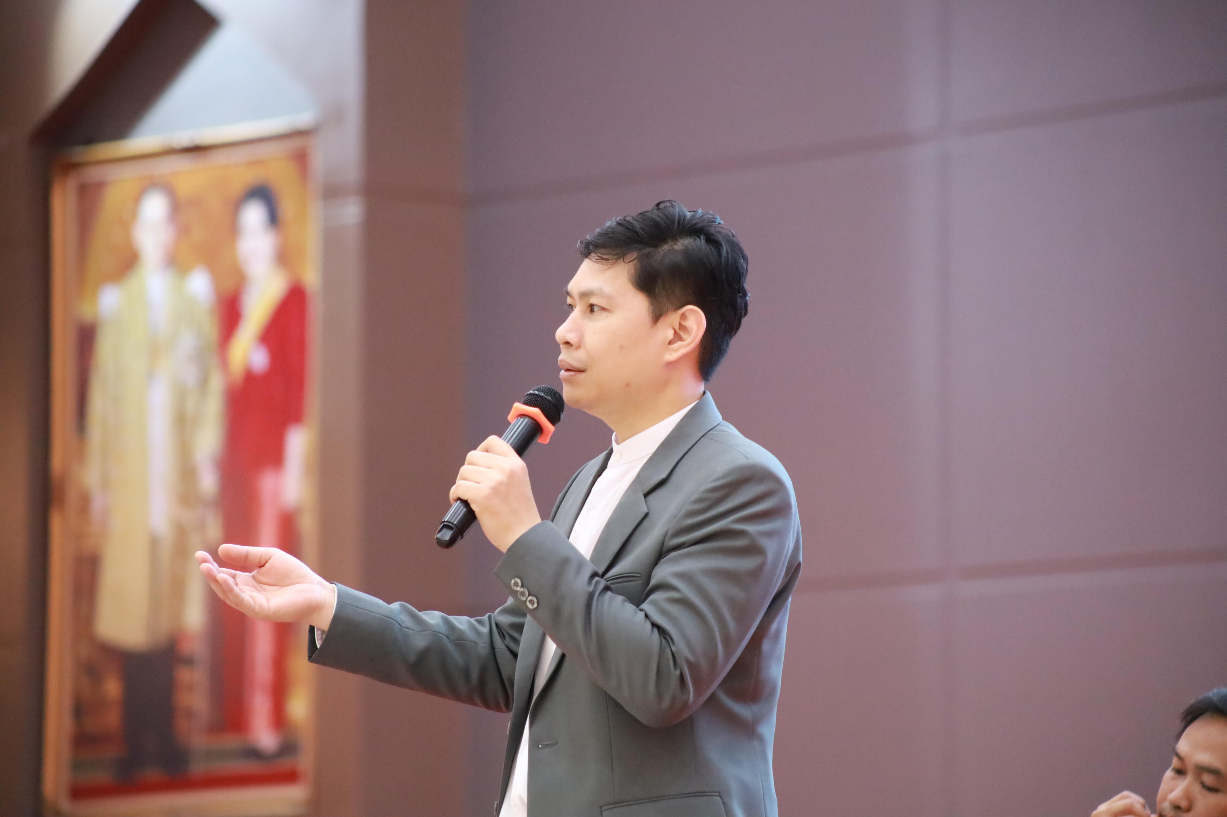 88. กิจกรรมอบรมสัมนาเชิงปฏิบัติการเขียนบทความและนำเสนอนวัฒกรรมทางการศึกษาสำหรับนักศึกชั้นปีที่ 4 (ครูนักนวัฒกรรม)
