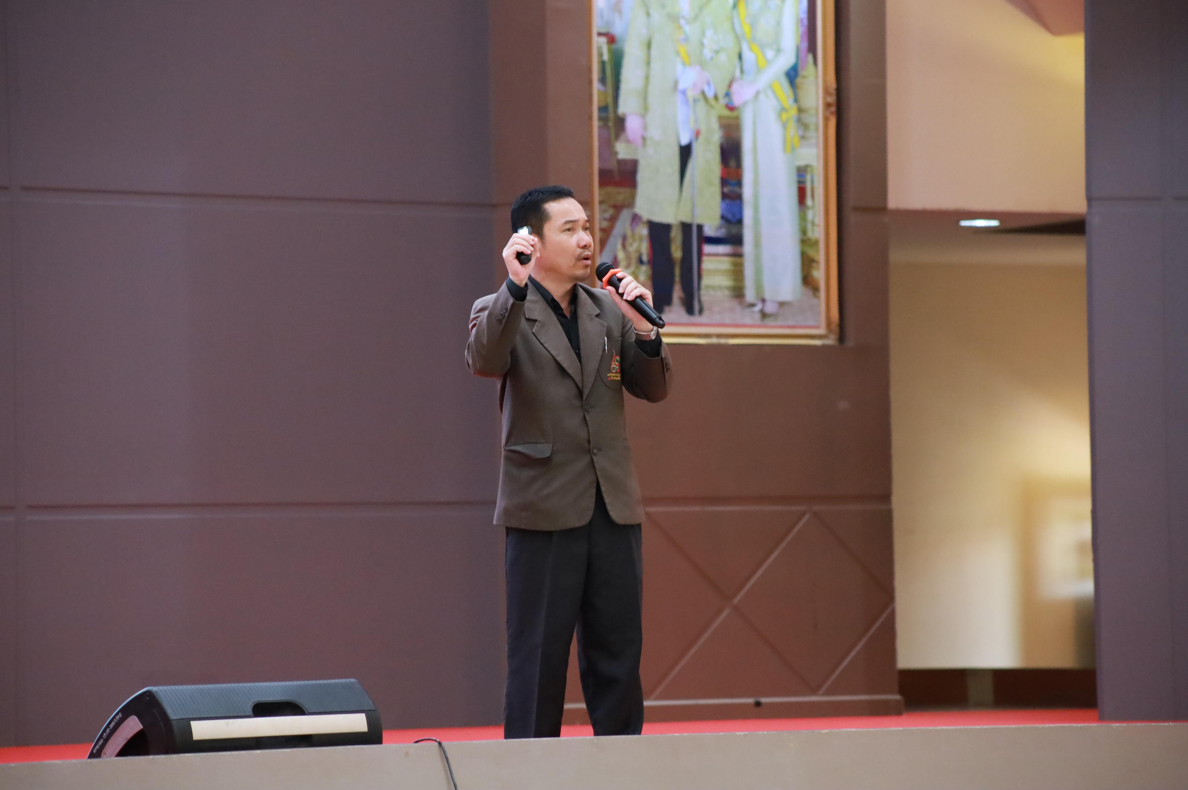 168. กิจกรรมอบรมสัมนาเชิงปฏิบัติการเขียนบทความและนำเสนอนวัฒกรรมทางการศึกษาสำหรับนักศึกชั้นปีที่ 4 (ครูนักนวัฒกรรม)