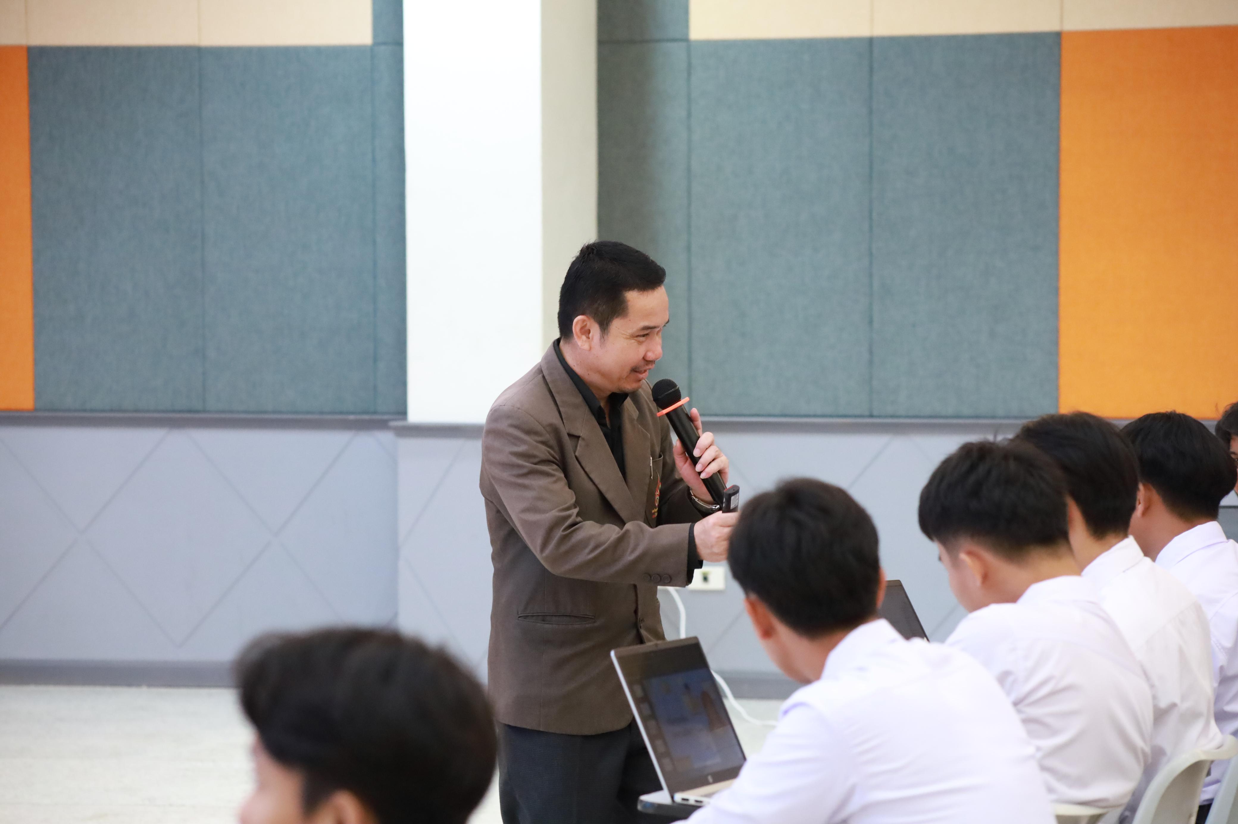 173. กิจกรรมอบรมสัมนาเชิงปฏิบัติการเขียนบทความและนำเสนอนวัฒกรรมทางการศึกษาสำหรับนักศึกชั้นปีที่ 4 (ครูนักนวัฒกรรม)