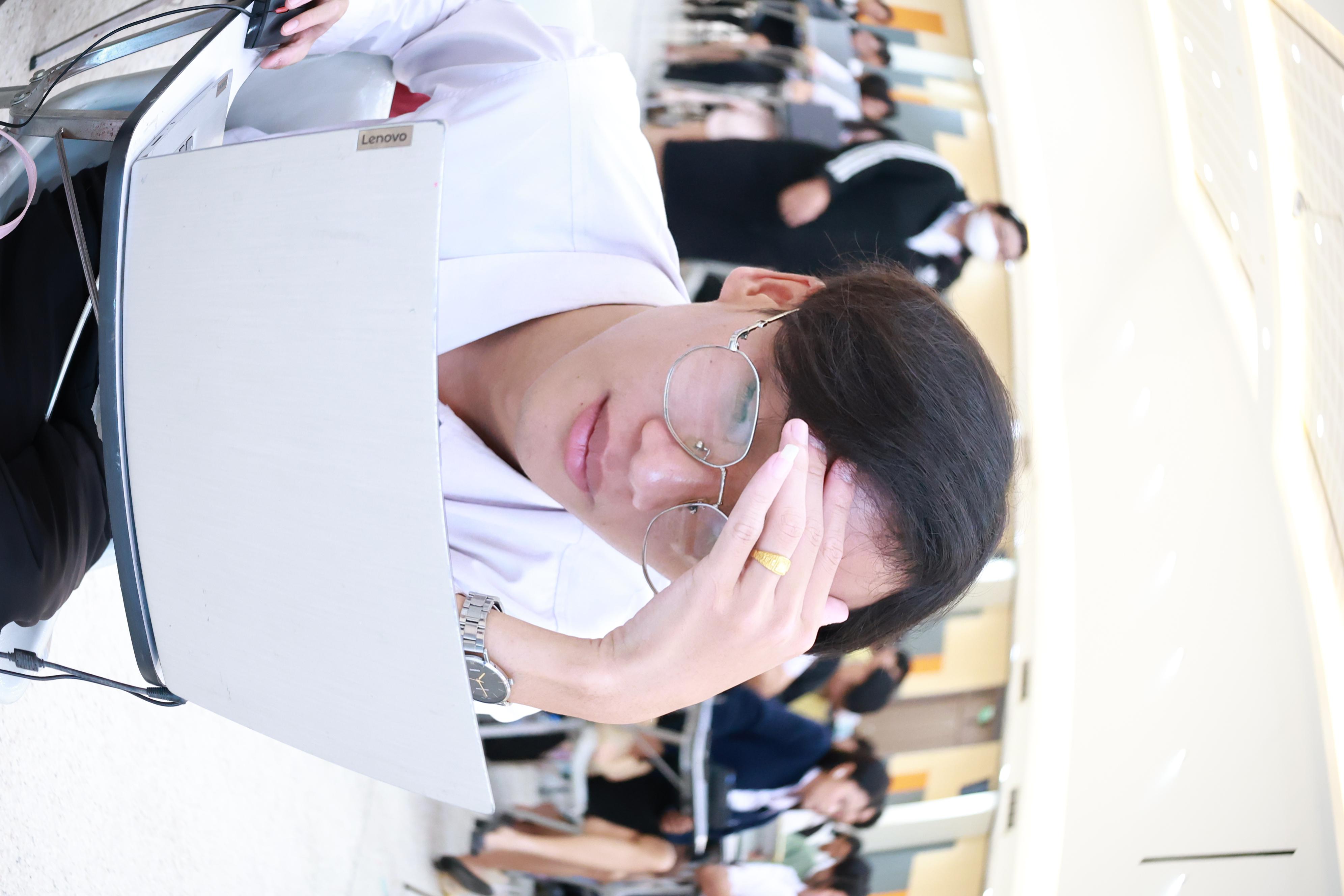 256. กิจกรรมอบรมสัมนาเชิงปฏิบัติการเขียนบทความและนำเสนอนวัฒกรรมทางการศึกษาสำหรับนักศึกชั้นปีที่ 4 (ครูนักนวัฒกรรม)