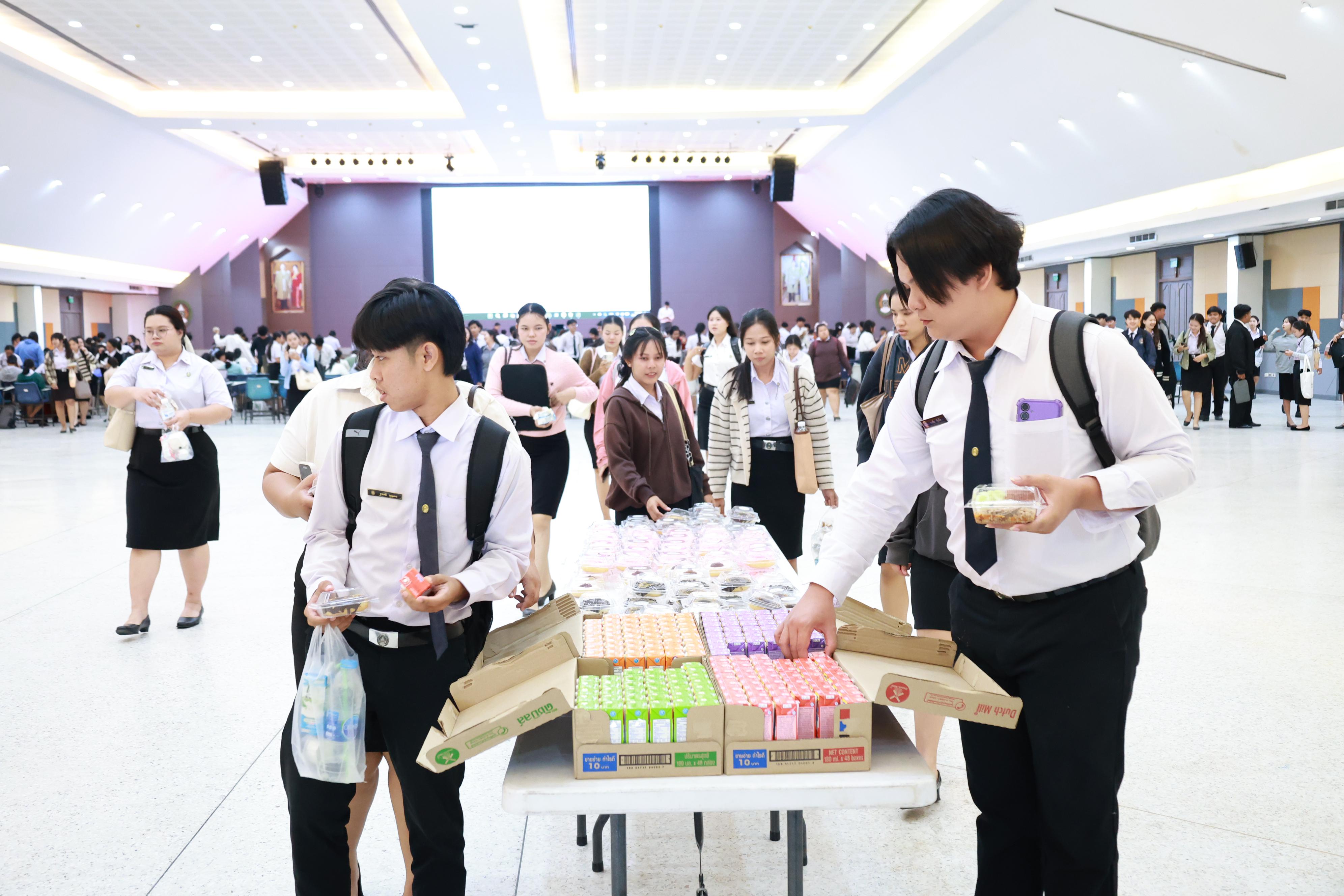343. กิจกรรมอบรมสัมนาเชิงปฏิบัติการเขียนบทความและนำเสนอนวัฒกรรมทางการศึกษาสำหรับนักศึกชั้นปีที่ 4 (ครูนักนวัฒกรรม)