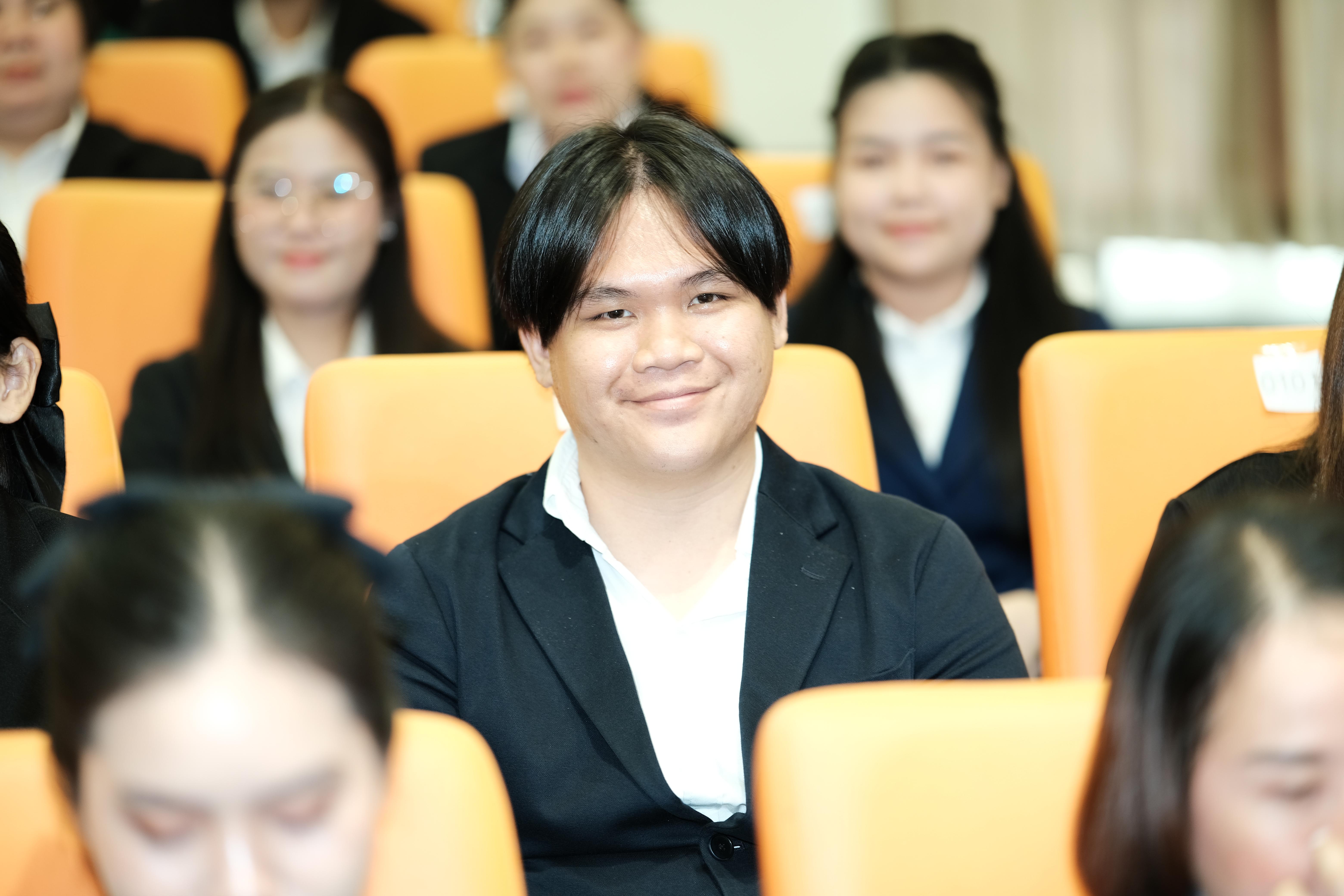 167. คณะครุศาสตร์มหาลัยราชภัฏกำแพงเพชร จัดกิจกรรมมอบเกียรติบัตรและแสดงความยินดีกับผู้สำเร็จการศึกษานักศึกษาหลักสูตรประกาศนียบัตรบัณฑิต สาขาวิชาชีพครู