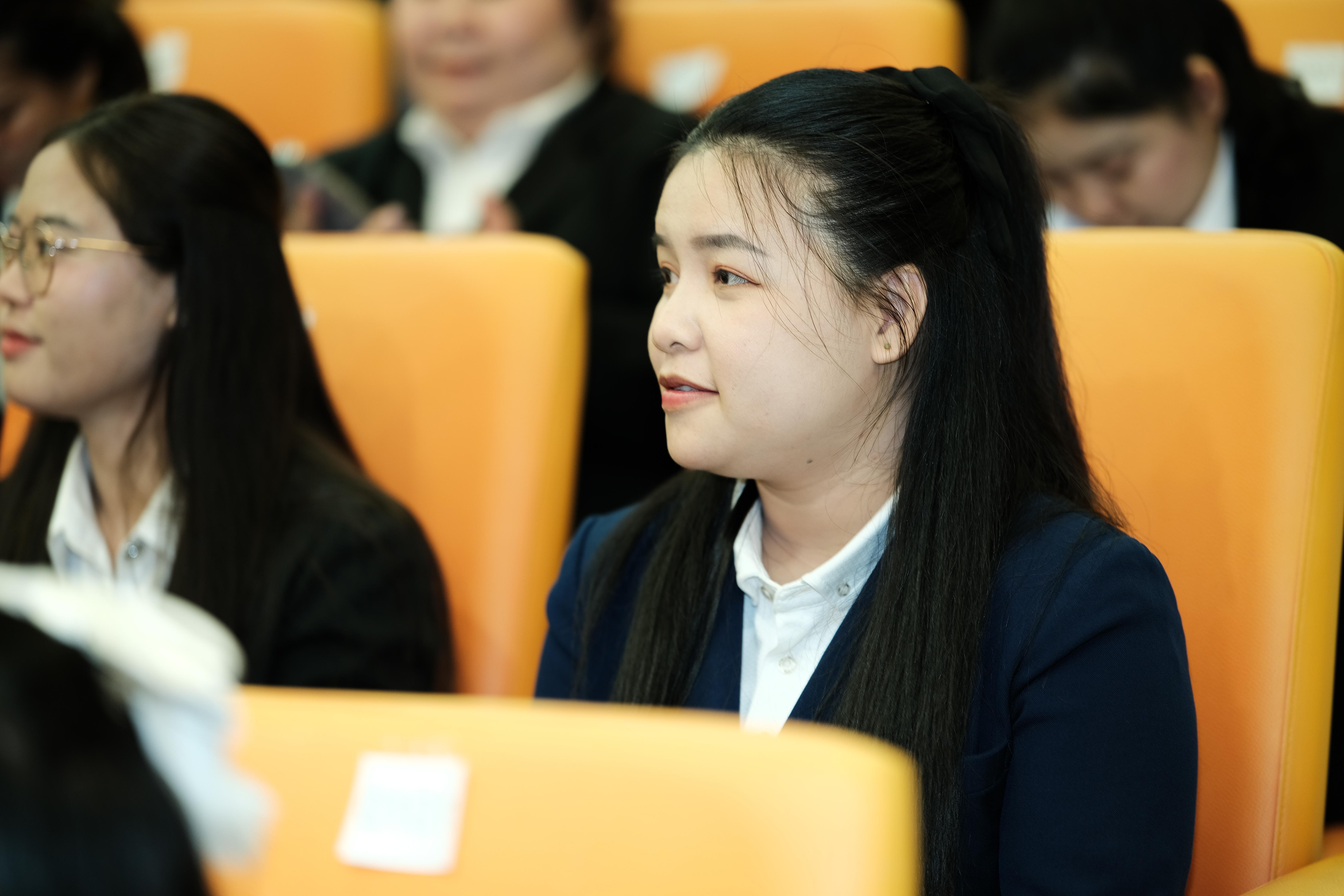 169. คณะครุศาสตร์มหาลัยราชภัฏกำแพงเพชร จัดกิจกรรมมอบเกียรติบัตรและแสดงความยินดีกับผู้สำเร็จการศึกษานักศึกษาหลักสูตรประกาศนียบัตรบัณฑิต สาขาวิชาชีพครู