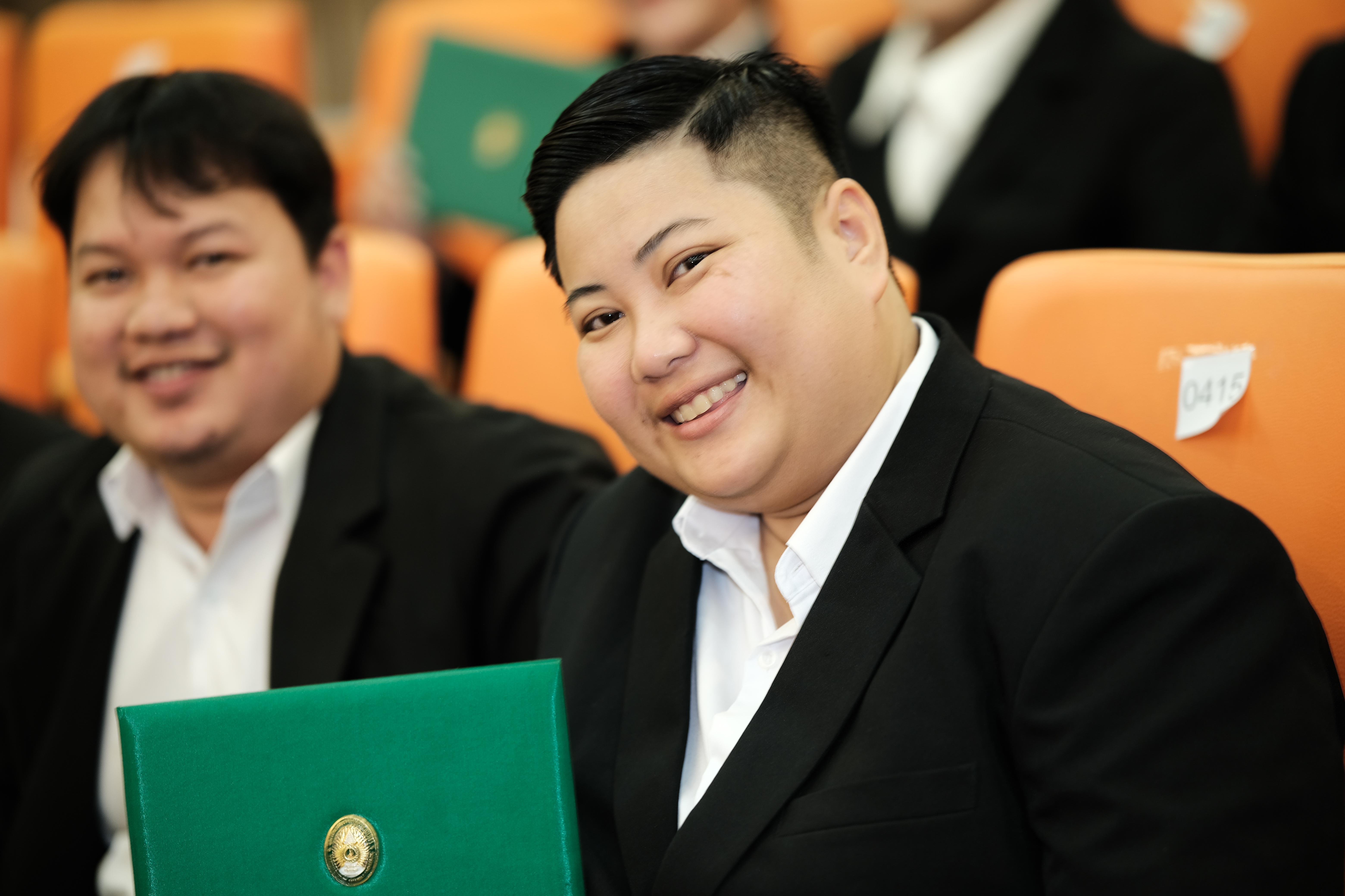 190. คณะครุศาสตร์มหาลัยราชภัฏกำแพงเพชร จัดกิจกรรมมอบเกียรติบัตรและแสดงความยินดีกับผู้สำเร็จการศึกษานักศึกษาหลักสูตรประกาศนียบัตรบัณฑิต สาขาวิชาชีพครู