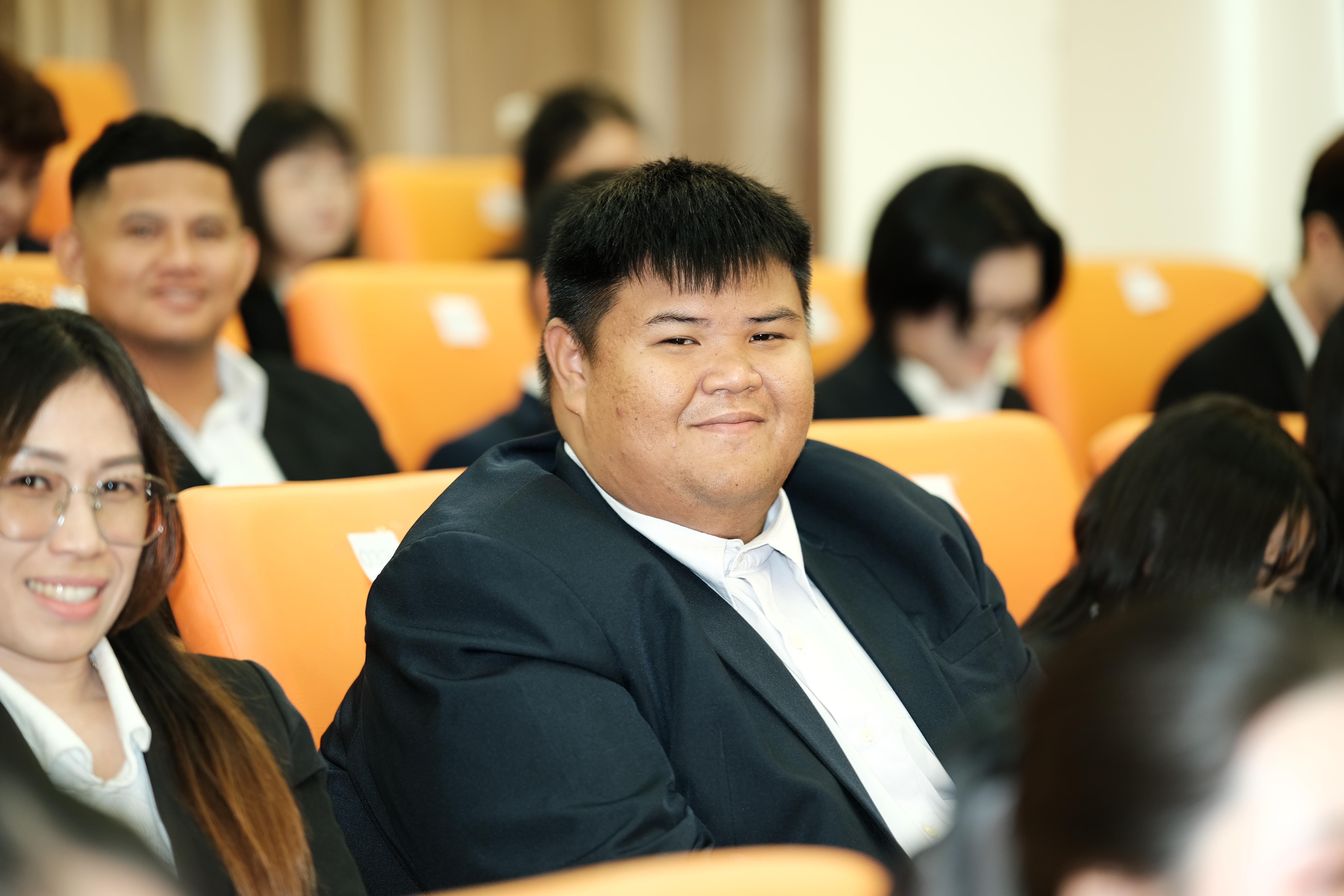 216. คณะครุศาสตร์มหาลัยราชภัฏกำแพงเพชร จัดกิจกรรมมอบเกียรติบัตรและแสดงความยินดีกับผู้สำเร็จการศึกษานักศึกษาหลักสูตรประกาศนียบัตรบัณฑิต สาขาวิชาชีพครู