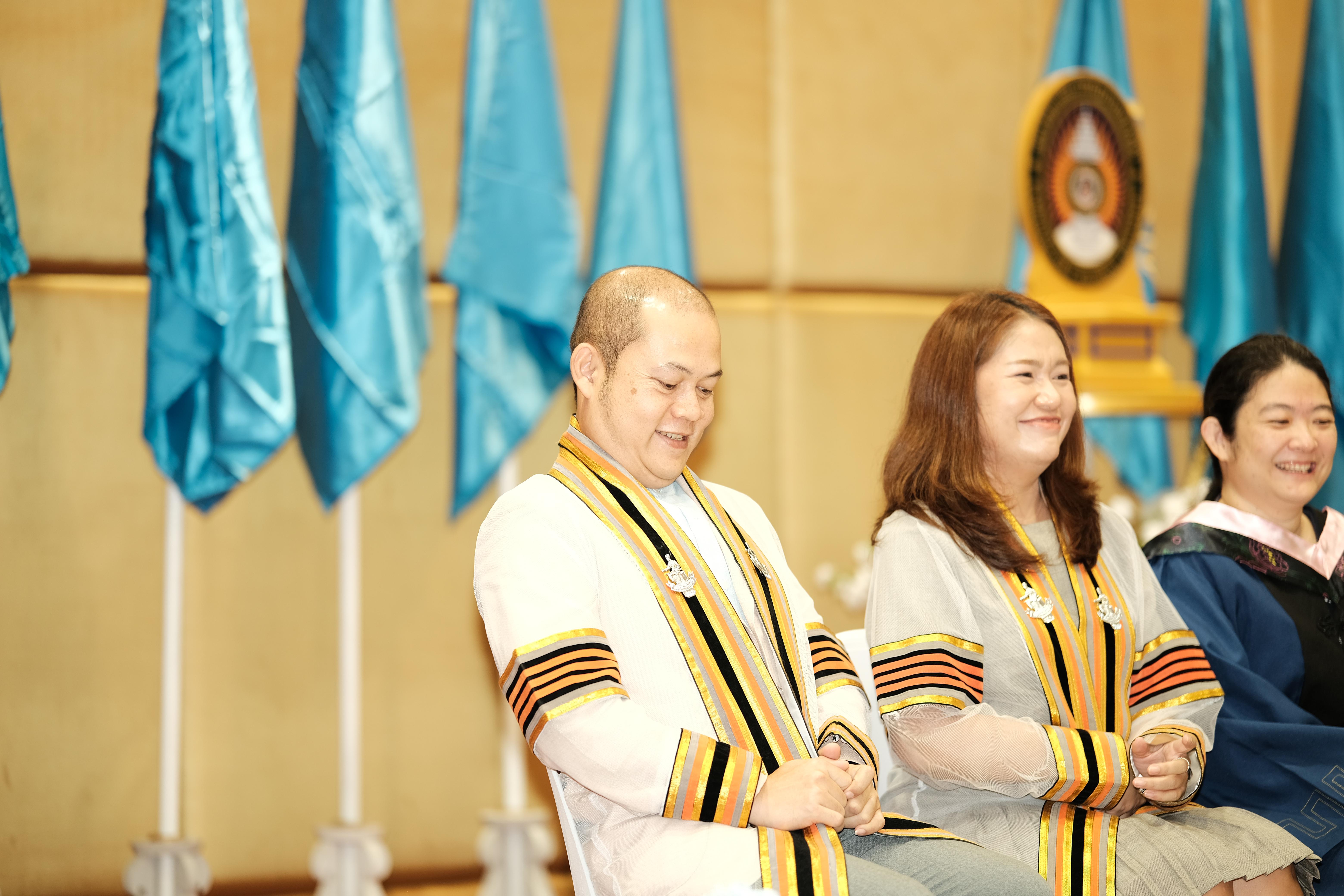 230. คณะครุศาสตร์มหาลัยราชภัฏกำแพงเพชร จัดกิจกรรมมอบเกียรติบัตรและแสดงความยินดีกับผู้สำเร็จการศึกษานักศึกษาหลักสูตรประกาศนียบัตรบัณฑิต สาขาวิชาชีพครู