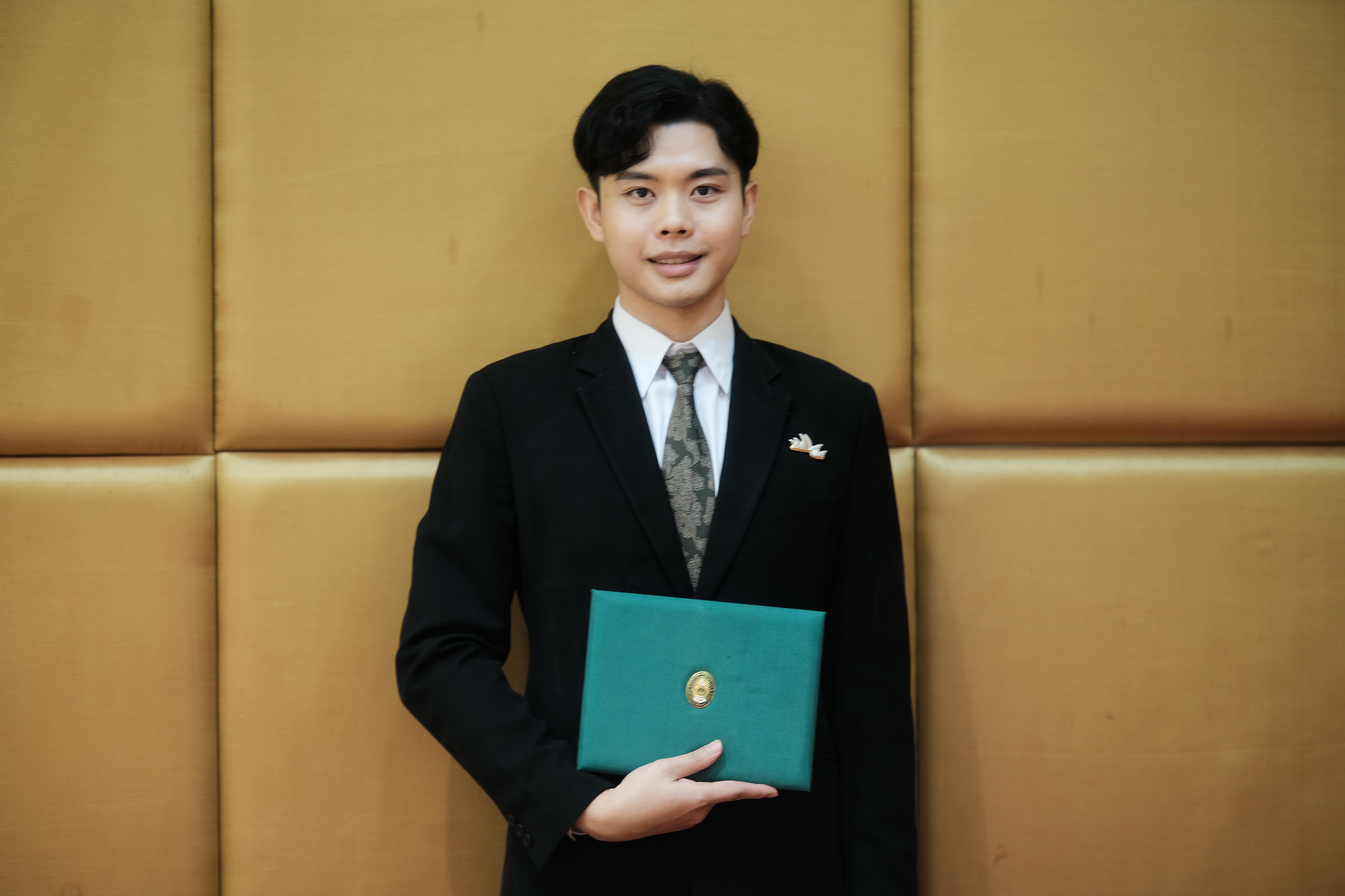 236. คณะครุศาสตร์มหาลัยราชภัฏกำแพงเพชร จัดกิจกรรมมอบเกียรติบัตรและแสดงความยินดีกับผู้สำเร็จการศึกษานักศึกษาหลักสูตรประกาศนียบัตรบัณฑิต สาขาวิชาชีพครู