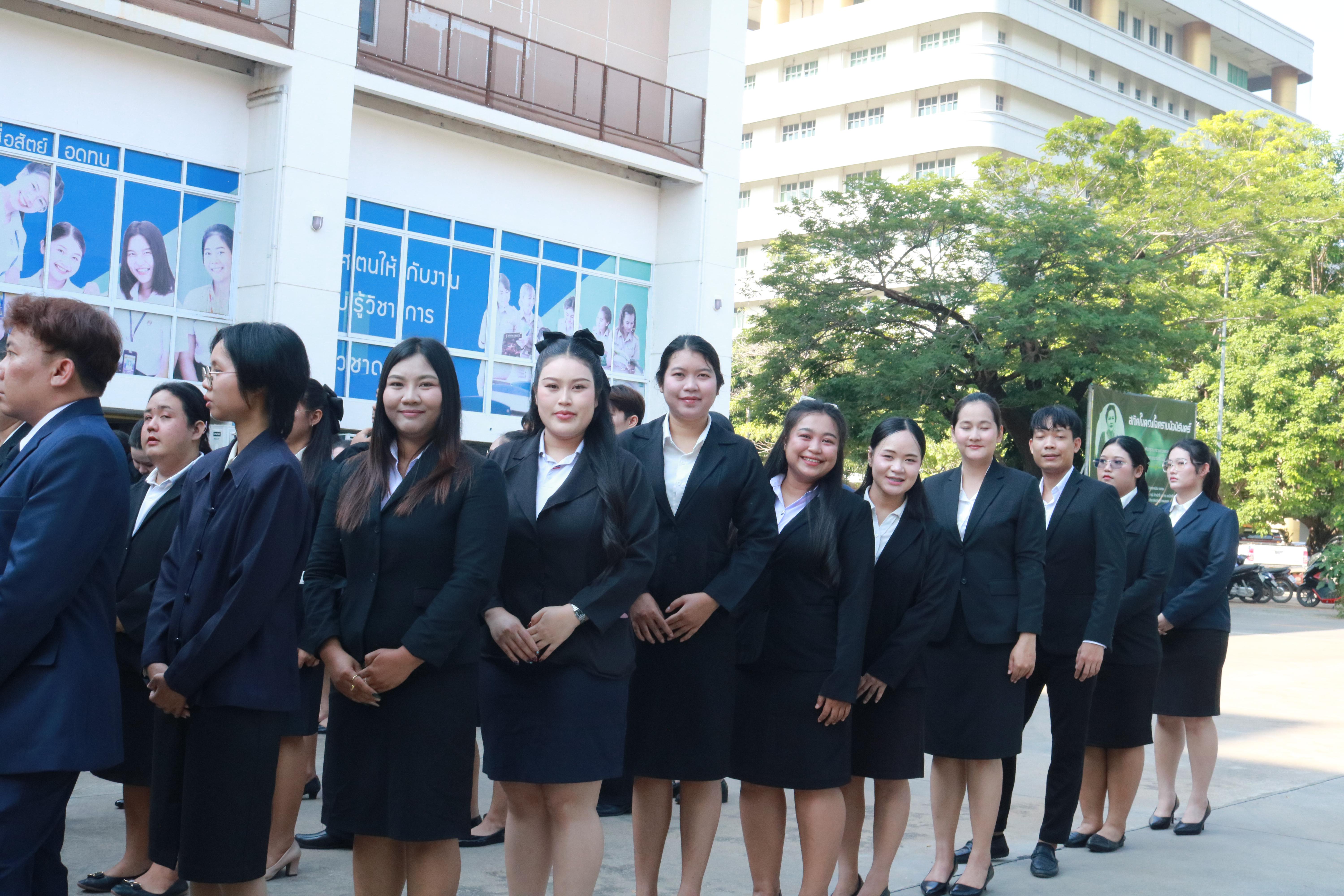 266. คณะครุศาสตร์มหาลัยราชภัฏกำแพงเพชร จัดกิจกรรมมอบเกียรติบัตรและแสดงความยินดีกับผู้สำเร็จการศึกษานักศึกษาหลักสูตรประกาศนียบัตรบัณฑิต สาขาวิชาชีพครู