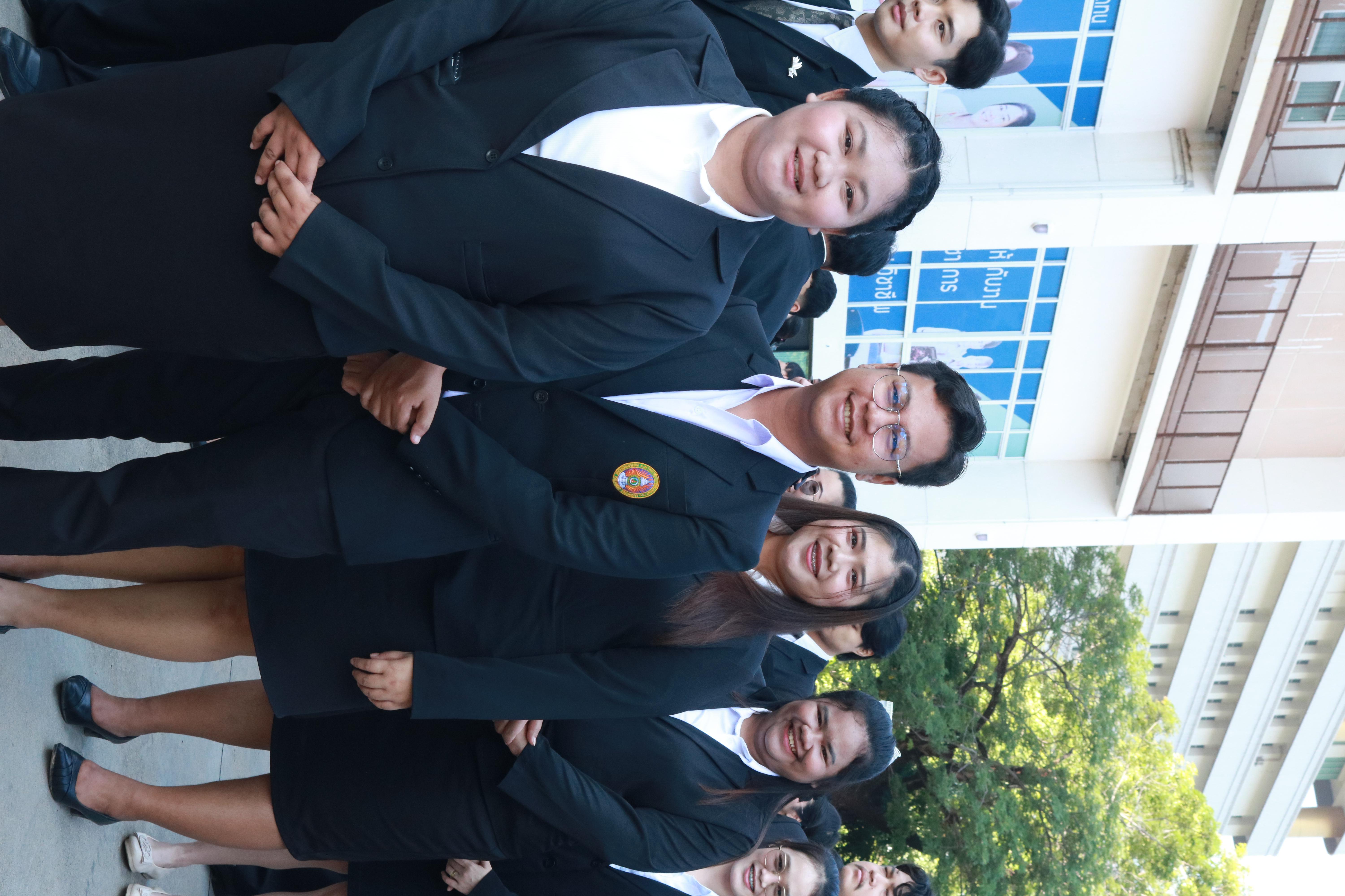 275. คณะครุศาสตร์มหาลัยราชภัฏกำแพงเพชร จัดกิจกรรมมอบเกียรติบัตรและแสดงความยินดีกับผู้สำเร็จการศึกษานักศึกษาหลักสูตรประกาศนียบัตรบัณฑิต สาขาวิชาชีพครู