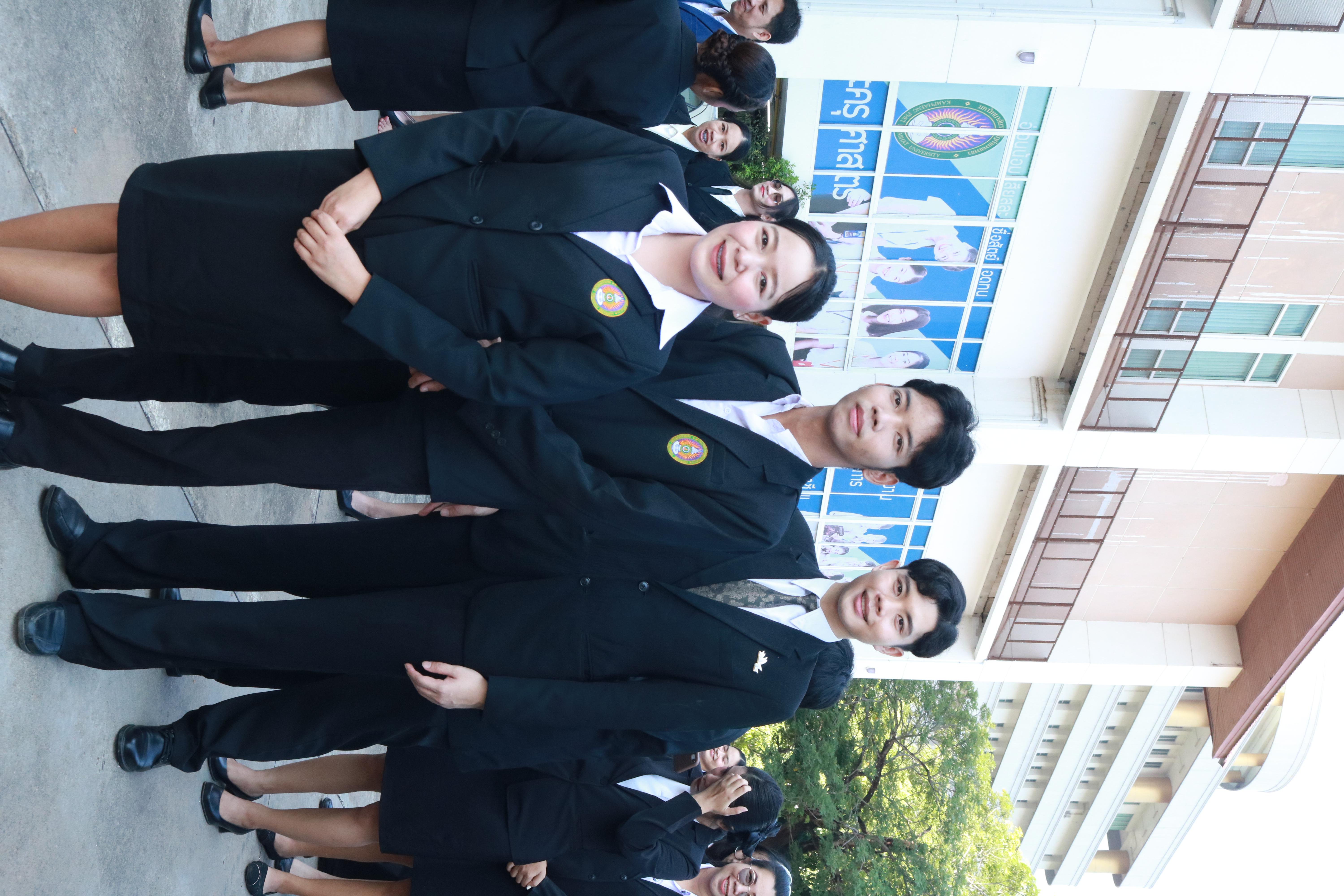277. คณะครุศาสตร์มหาลัยราชภัฏกำแพงเพชร จัดกิจกรรมมอบเกียรติบัตรและแสดงความยินดีกับผู้สำเร็จการศึกษานักศึกษาหลักสูตรประกาศนียบัตรบัณฑิต สาขาวิชาชีพครู