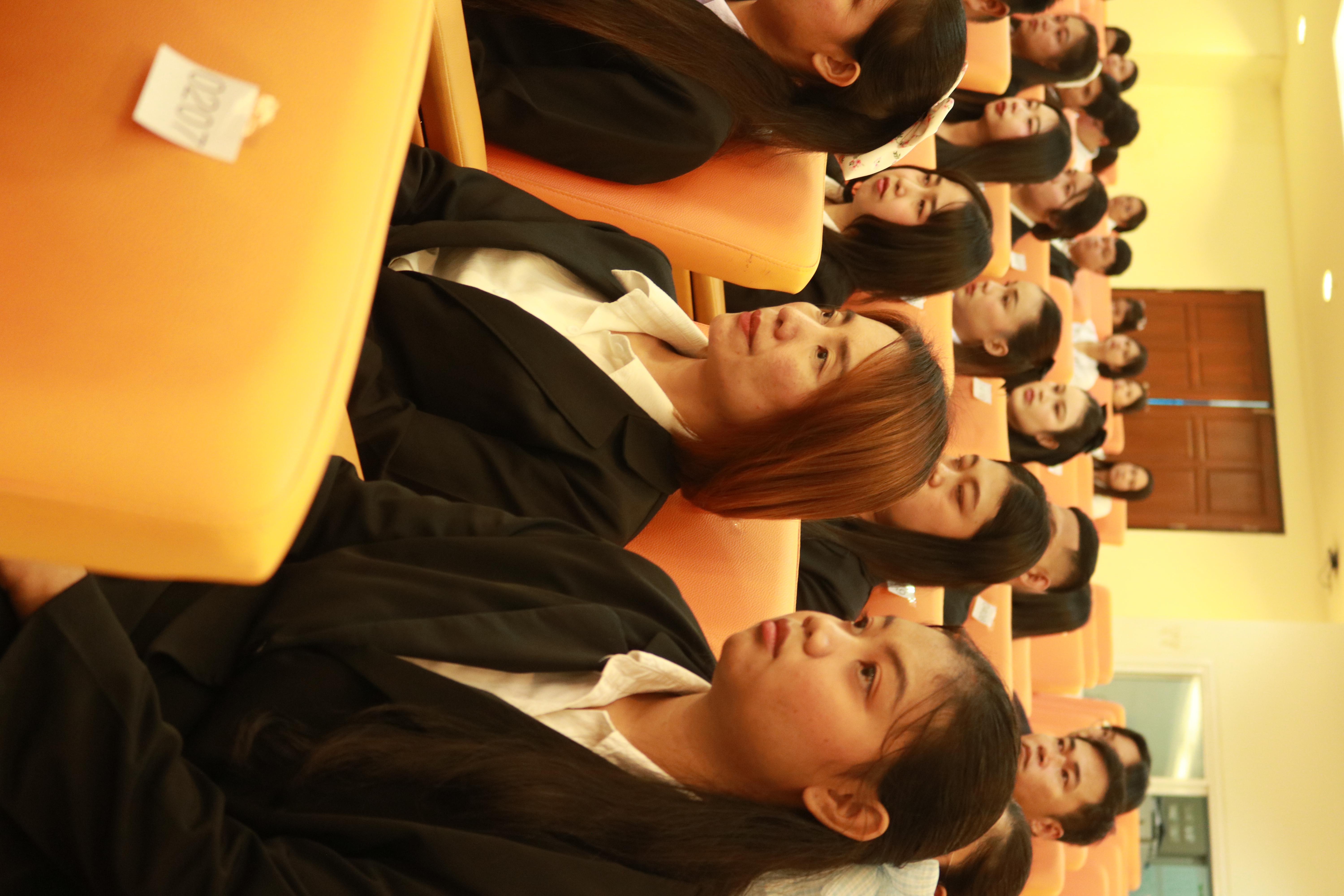 312. คณะครุศาสตร์มหาลัยราชภัฏกำแพงเพชร จัดกิจกรรมมอบเกียรติบัตรและแสดงความยินดีกับผู้สำเร็จการศึกษานักศึกษาหลักสูตรประกาศนียบัตรบัณฑิต สาขาวิชาชีพครู