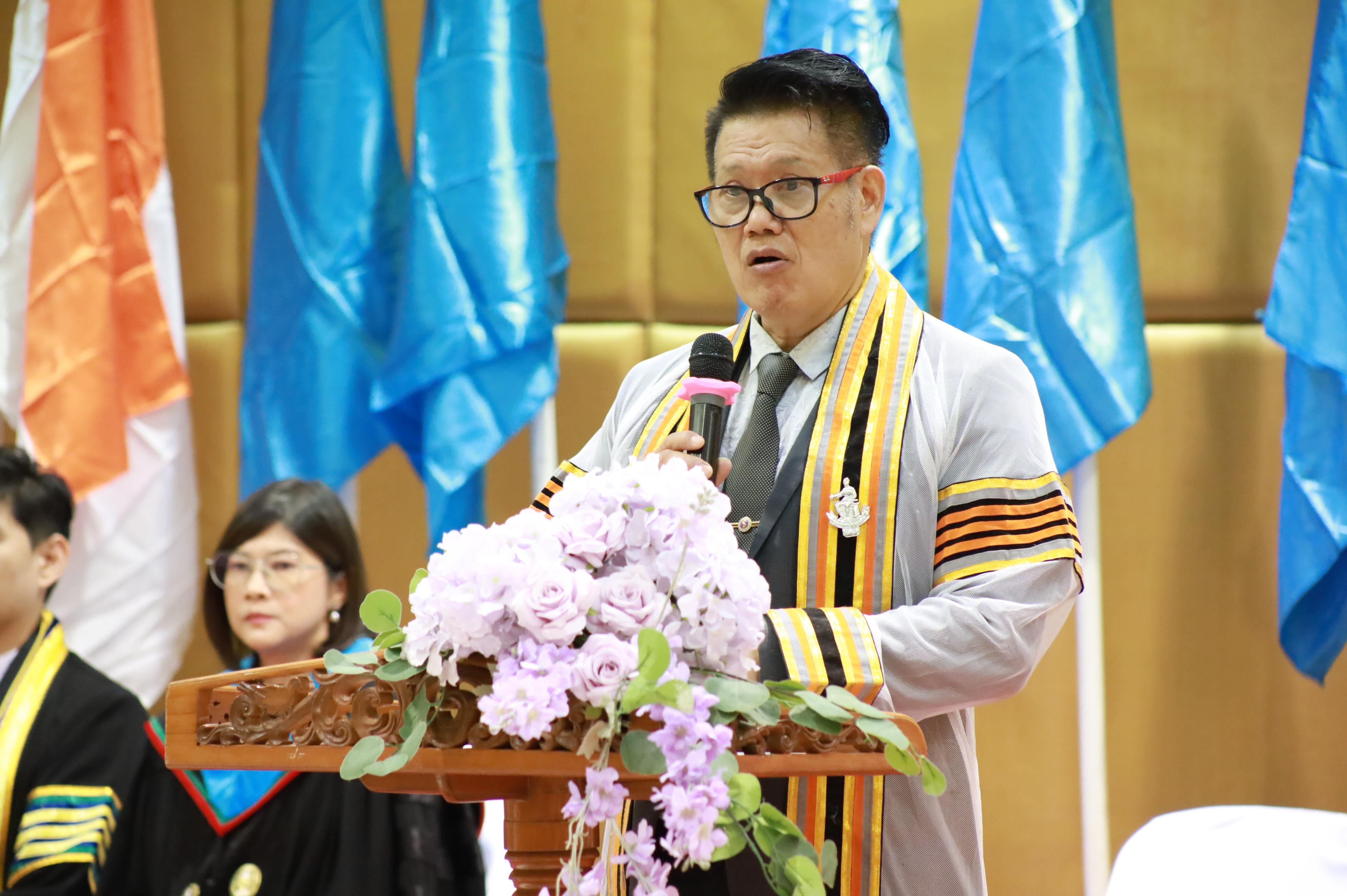 340. คณะครุศาสตร์มหาลัยราชภัฏกำแพงเพชร จัดกิจกรรมมอบเกียรติบัตรและแสดงความยินดีกับผู้สำเร็จการศึกษานักศึกษาหลักสูตรประกาศนียบัตรบัณฑิต สาขาวิชาชีพครู