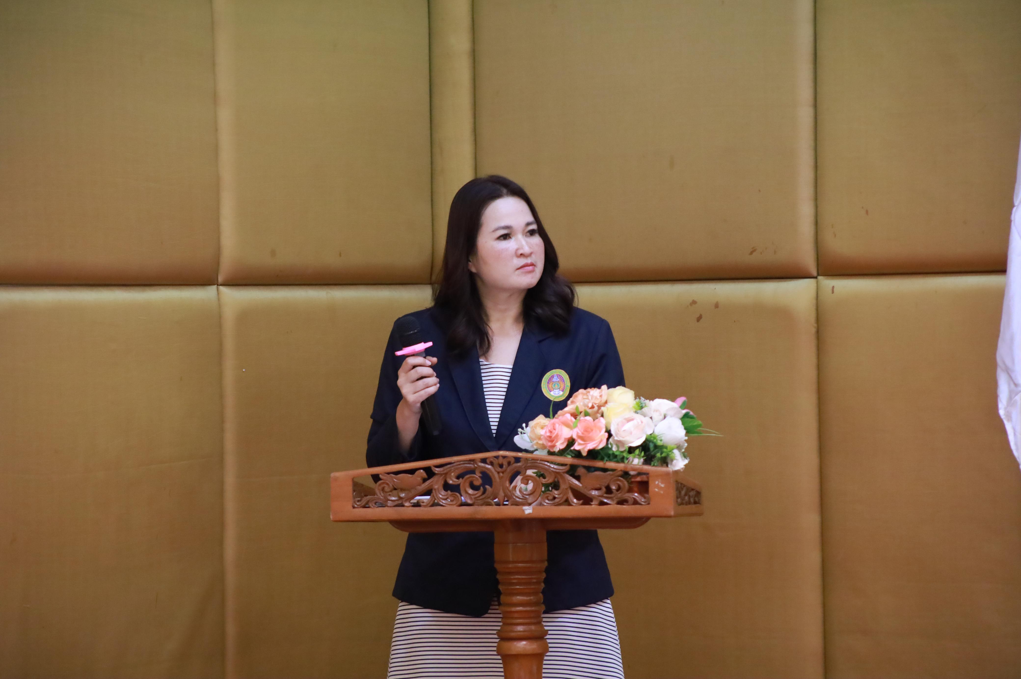 348. คณะครุศาสตร์มหาลัยราชภัฏกำแพงเพชร จัดกิจกรรมมอบเกียรติบัตรและแสดงความยินดีกับผู้สำเร็จการศึกษานักศึกษาหลักสูตรประกาศนียบัตรบัณฑิต สาขาวิชาชีพครู