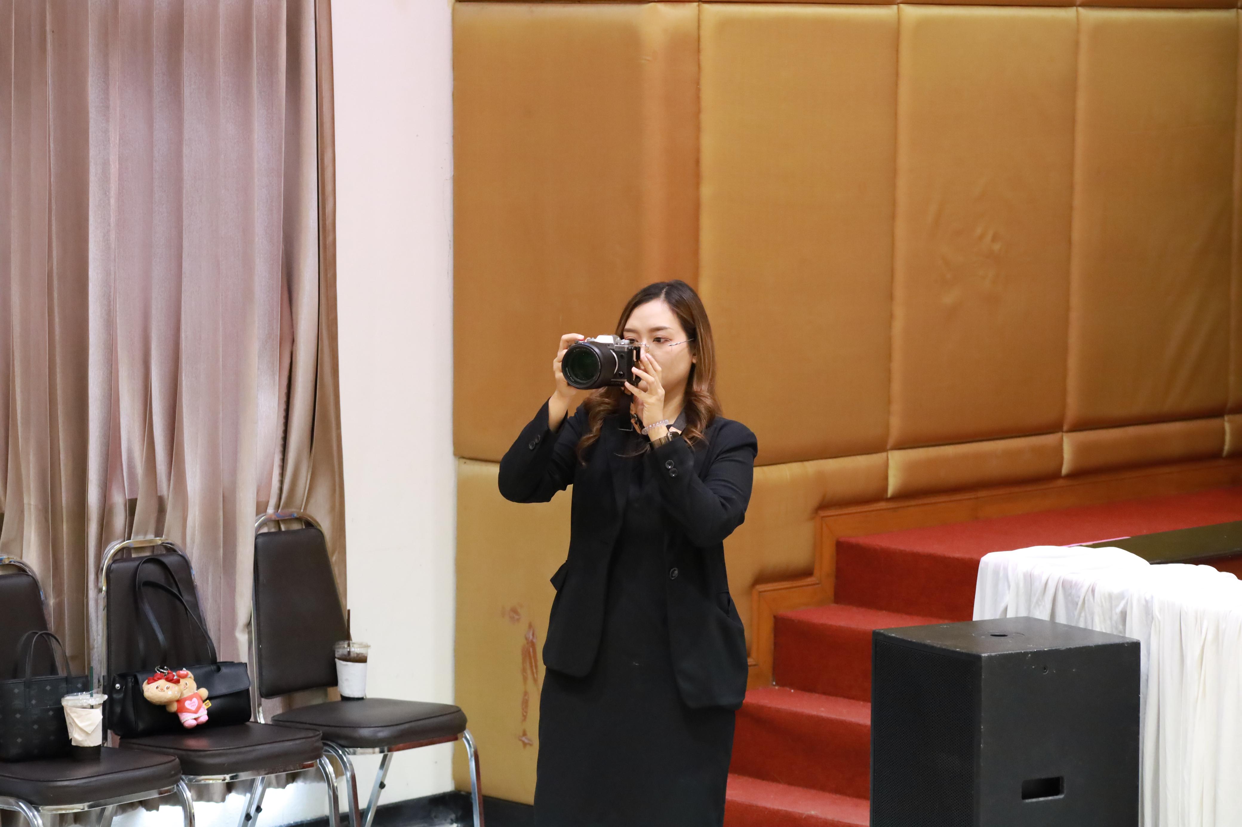 349. คณะครุศาสตร์มหาลัยราชภัฏกำแพงเพชร จัดกิจกรรมมอบเกียรติบัตรและแสดงความยินดีกับผู้สำเร็จการศึกษานักศึกษาหลักสูตรประกาศนียบัตรบัณฑิต สาขาวิชาชีพครู