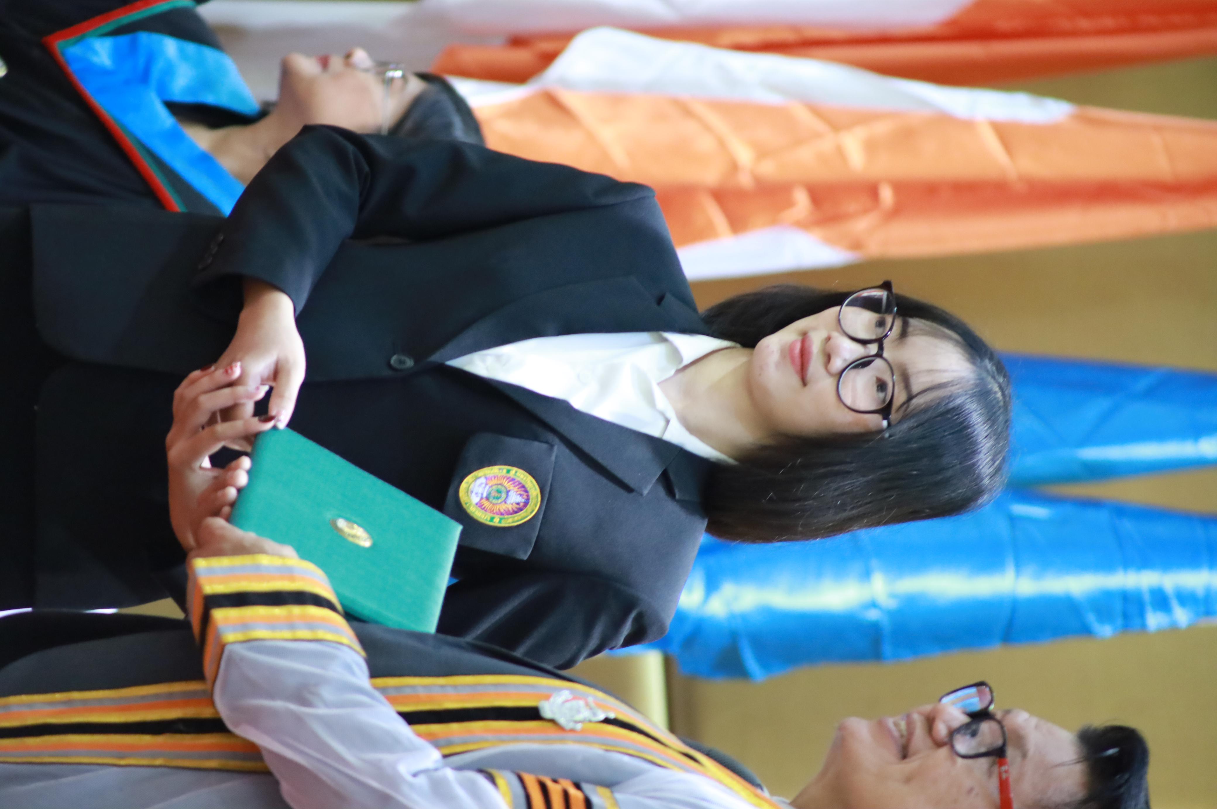 386. คณะครุศาสตร์มหาลัยราชภัฏกำแพงเพชร จัดกิจกรรมมอบเกียรติบัตรและแสดงความยินดีกับผู้สำเร็จการศึกษานักศึกษาหลักสูตรประกาศนียบัตรบัณฑิต สาขาวิชาชีพครู