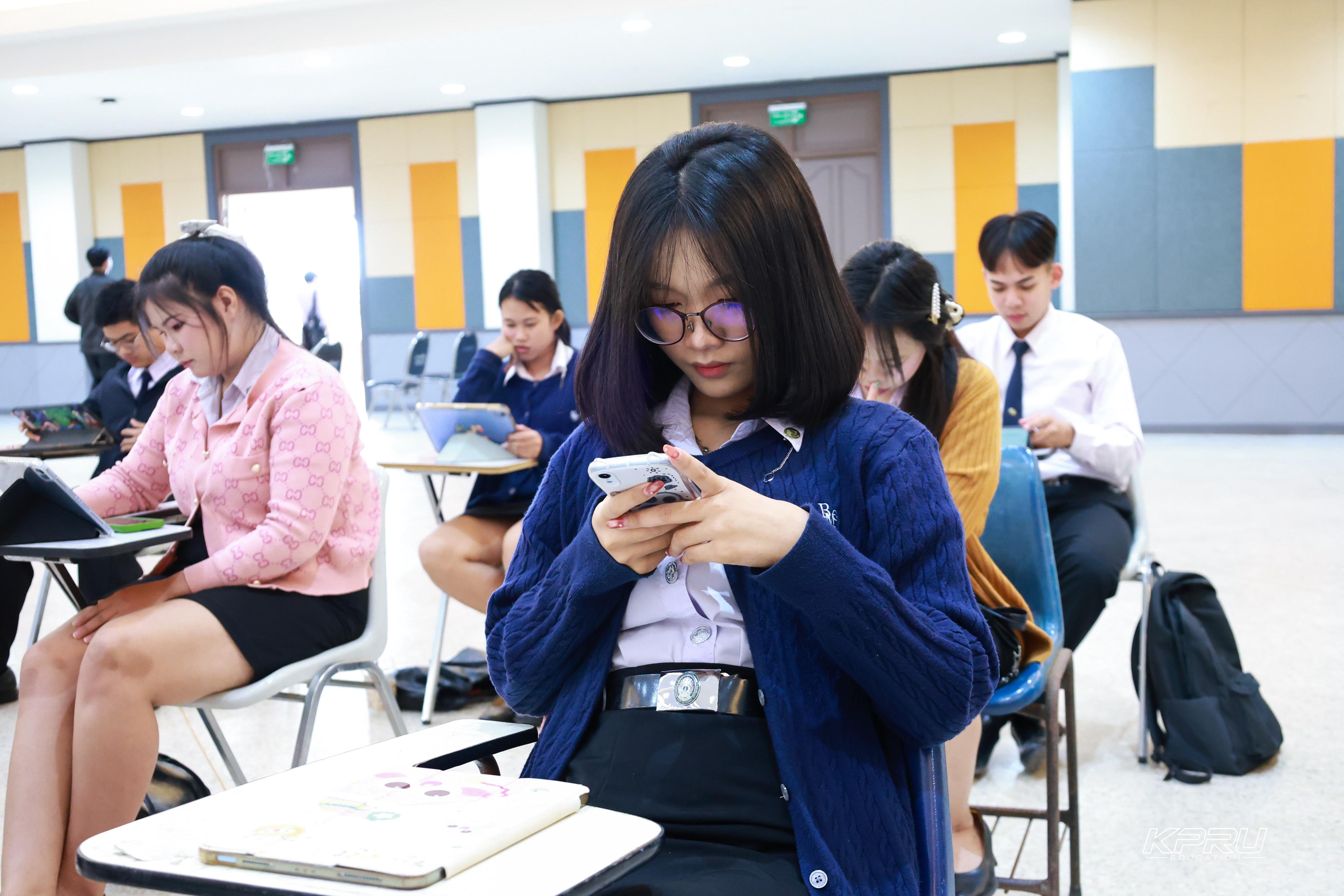 9. วันที่ 28 ตุลาคม 2569 คณะครุศาสตร์จัดสอบประมวลความรู้วิชาชีพครู ณ ห้องราชพฤกษ์ อาคารทีปังกรรัศมีโชติ มหาวิทยาลัยราชภัฏกำแพงเพชร