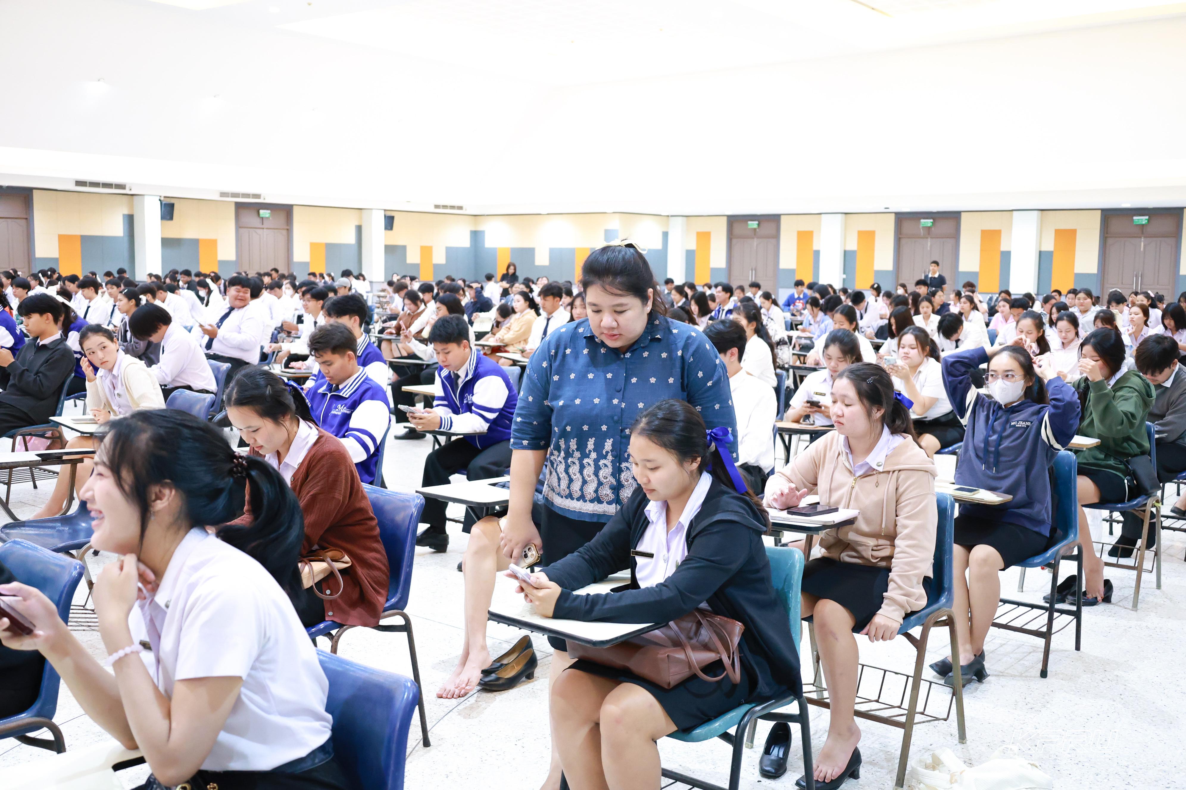 17. วันที่ 28 ตุลาคม 2569 คณะครุศาสตร์จัดสอบประมวลความรู้วิชาชีพครู ณ ห้องราชพฤกษ์ อาคารทีปังกรรัศมีโชติ มหาวิทยาลัยราชภัฏกำแพงเพชร