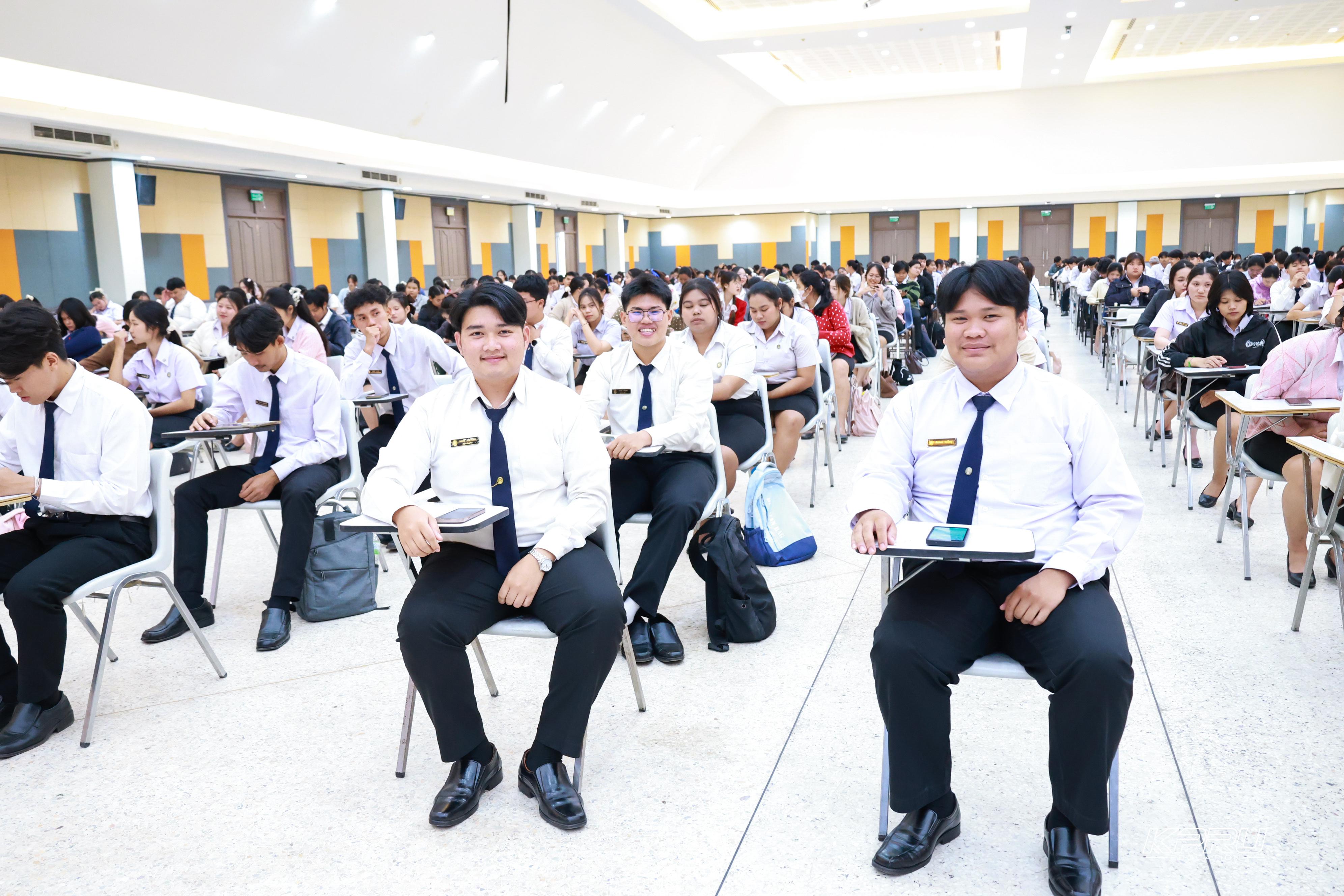 48. วันที่ 28 ตุลาคม 2569 คณะครุศาสตร์จัดสอบประมวลความรู้วิชาชีพครู ณ ห้องราชพฤกษ์ อาคารทีปังกรรัศมีโชติ มหาวิทยาลัยราชภัฏกำแพงเพชร