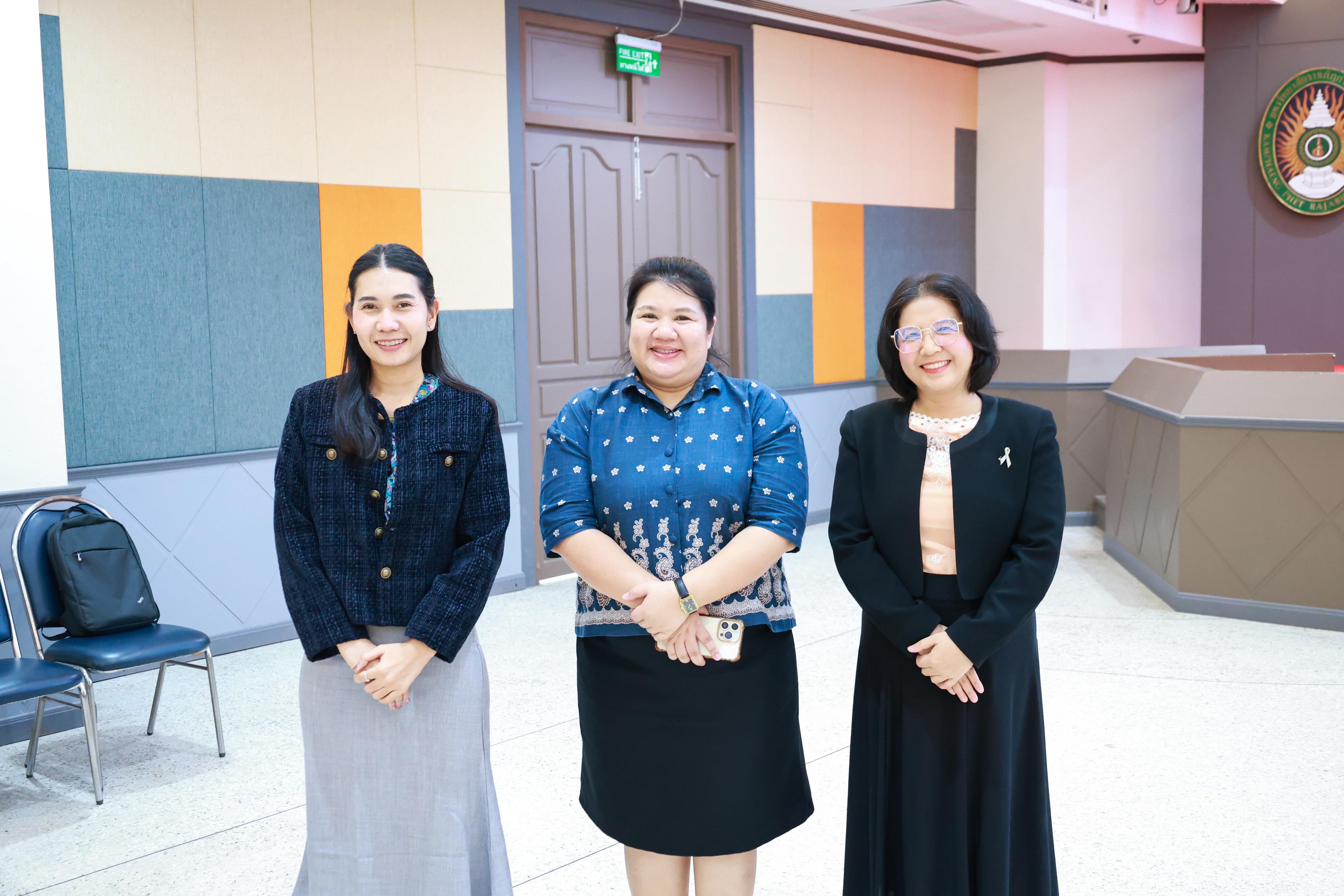 58. วันที่ 28 ตุลาคม 2569 คณะครุศาสตร์จัดสอบประมวลความรู้วิชาชีพครู ณ ห้องราชพฤกษ์ อาคารทีปังกรรัศมีโชติ มหาวิทยาลัยราชภัฏกำแพงเพชร
