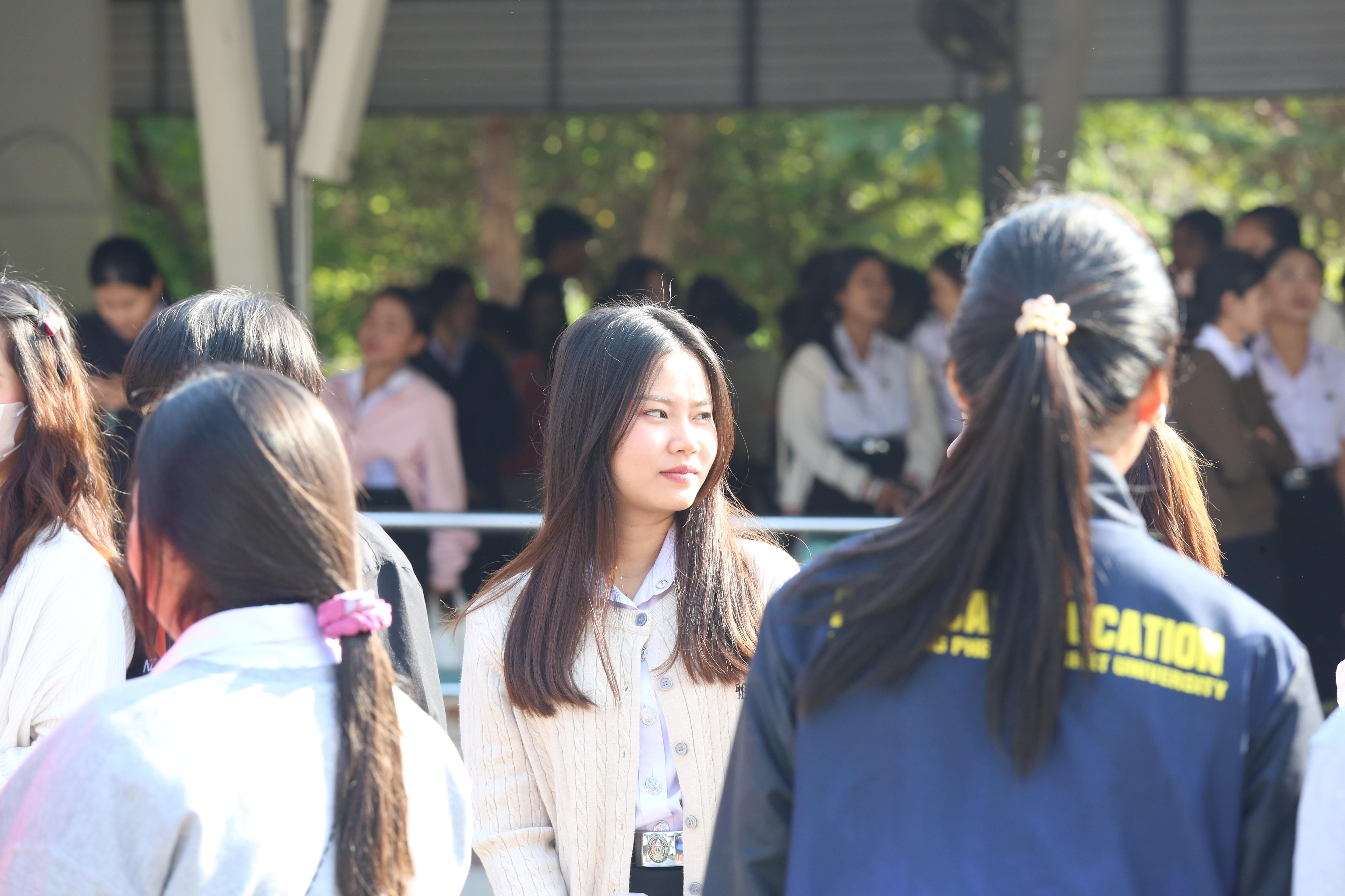 256. คณะครุศาสตร์จัดกิจกรรมทำบุญปีใหม่ ตักบาตรข้าวสารอาหารแห้ง วันที่ 24 ธันวาคม 2567 โดยมี รศ.ดร.บัณฑิต ฉัตรวิโรจน์ คณบดีคณะครุศาสตร์ เป็นประธานจุดธูปเทียนบูชาพระรัตนตรัย ณ อาคารนวัตกรรม ชั้น 2 คณะครุศาสตร์ มหาวิทยาลัยราชภัฏกำแพงเพชร