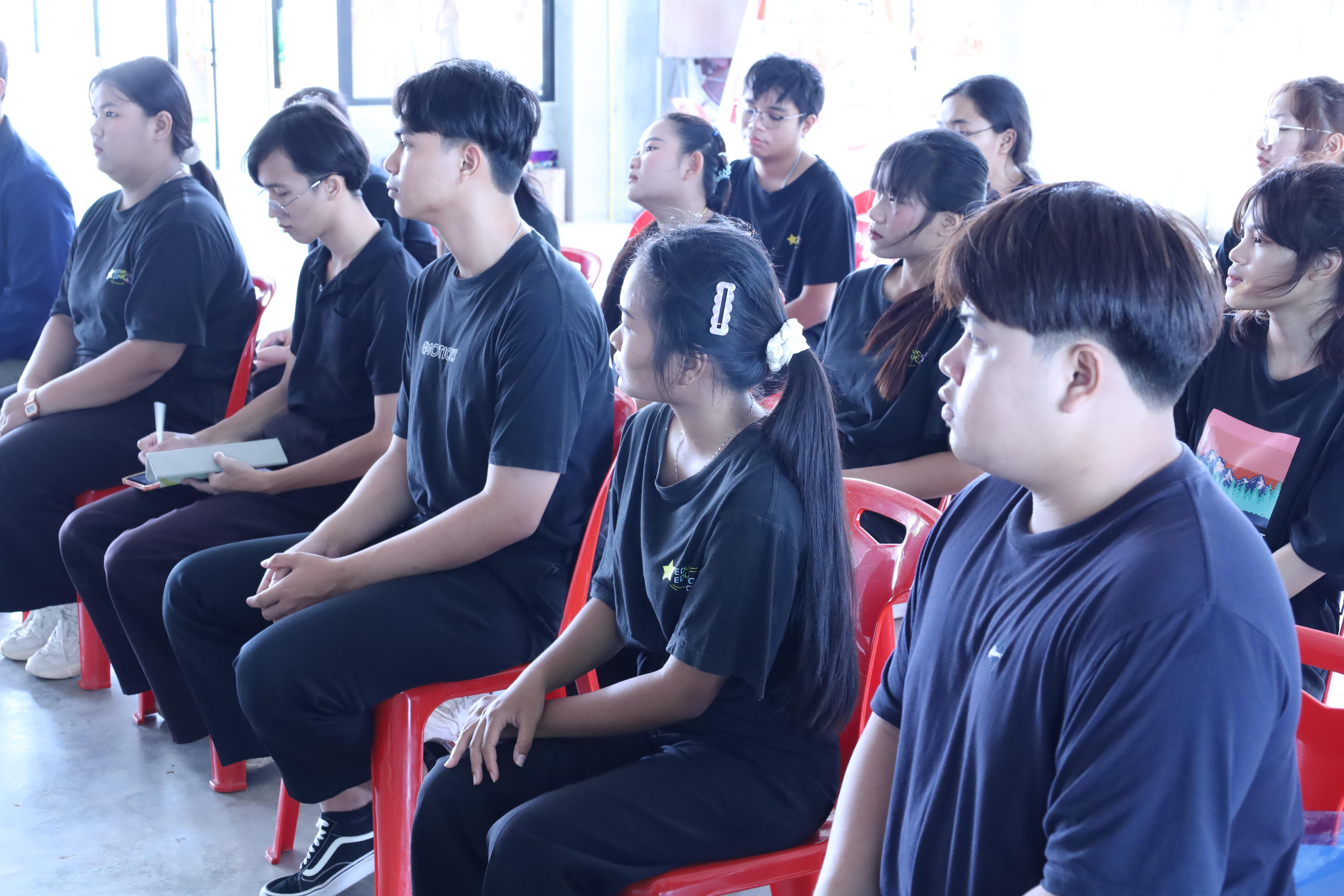 20. เมื่อวันที่ 28 - 29 เมษายน 2568 กิจกรรม Social Enterprise 1 กิจกรรมลงพื้นที่ทดลองเครื่องมือทางวิศวกรสังคมผ่านการเรียนรู้ ณ หมู่ 3 ตำบลหนองปลิง อำเภอเมืองกำแพงเพชร จังหวัดกำแพงเพชร