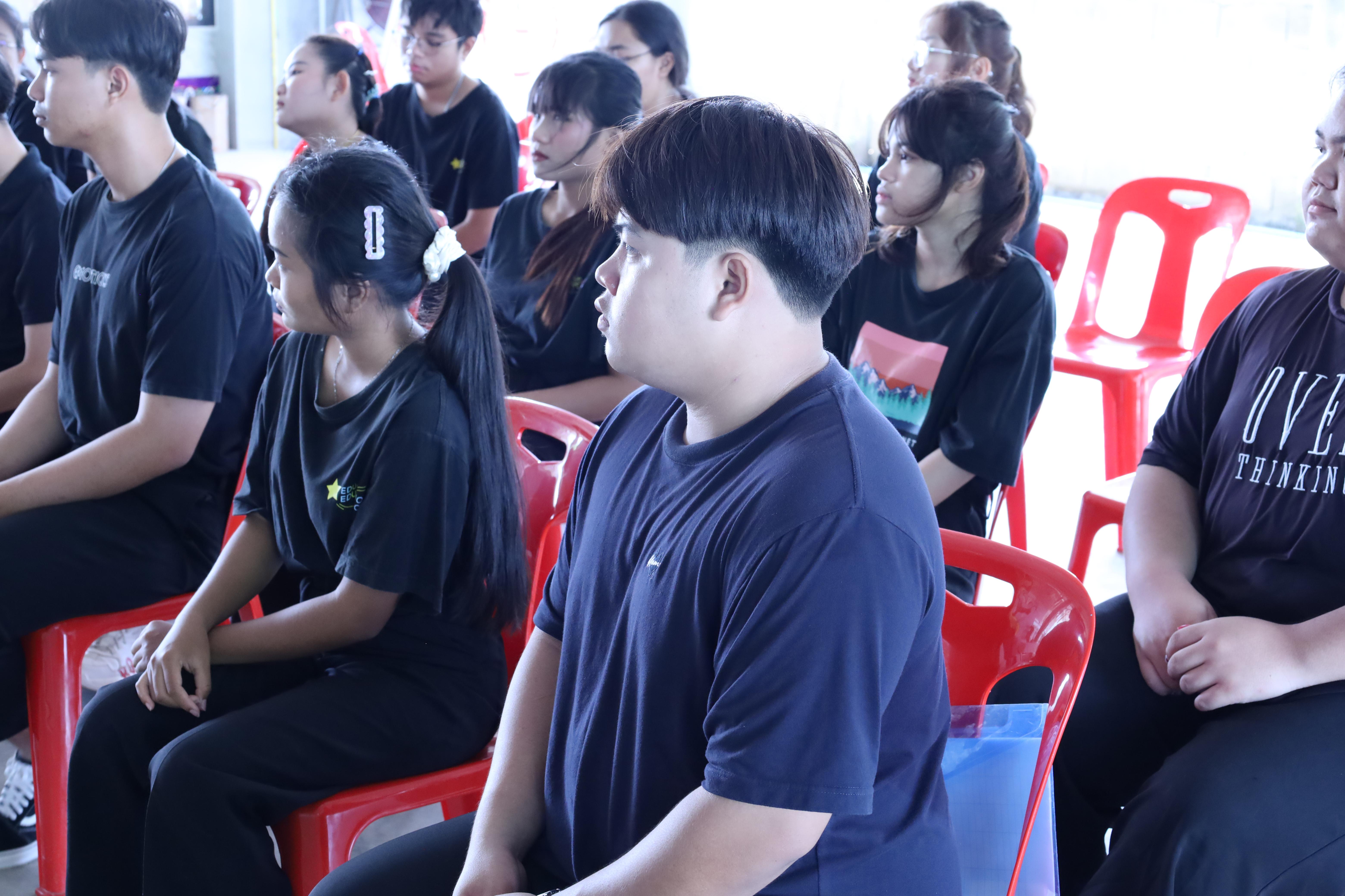 21. เมื่อวันที่ 28 - 29 เมษายน 2568 กิจกรรม Social Enterprise 1 กิจกรรมลงพื้นที่ทดลองเครื่องมือทางวิศวกรสังคมผ่านการเรียนรู้ ณ หมู่ 3 ตำบลหนองปลิง อำเภอเมืองกำแพงเพชร จังหวัดกำแพงเพชร