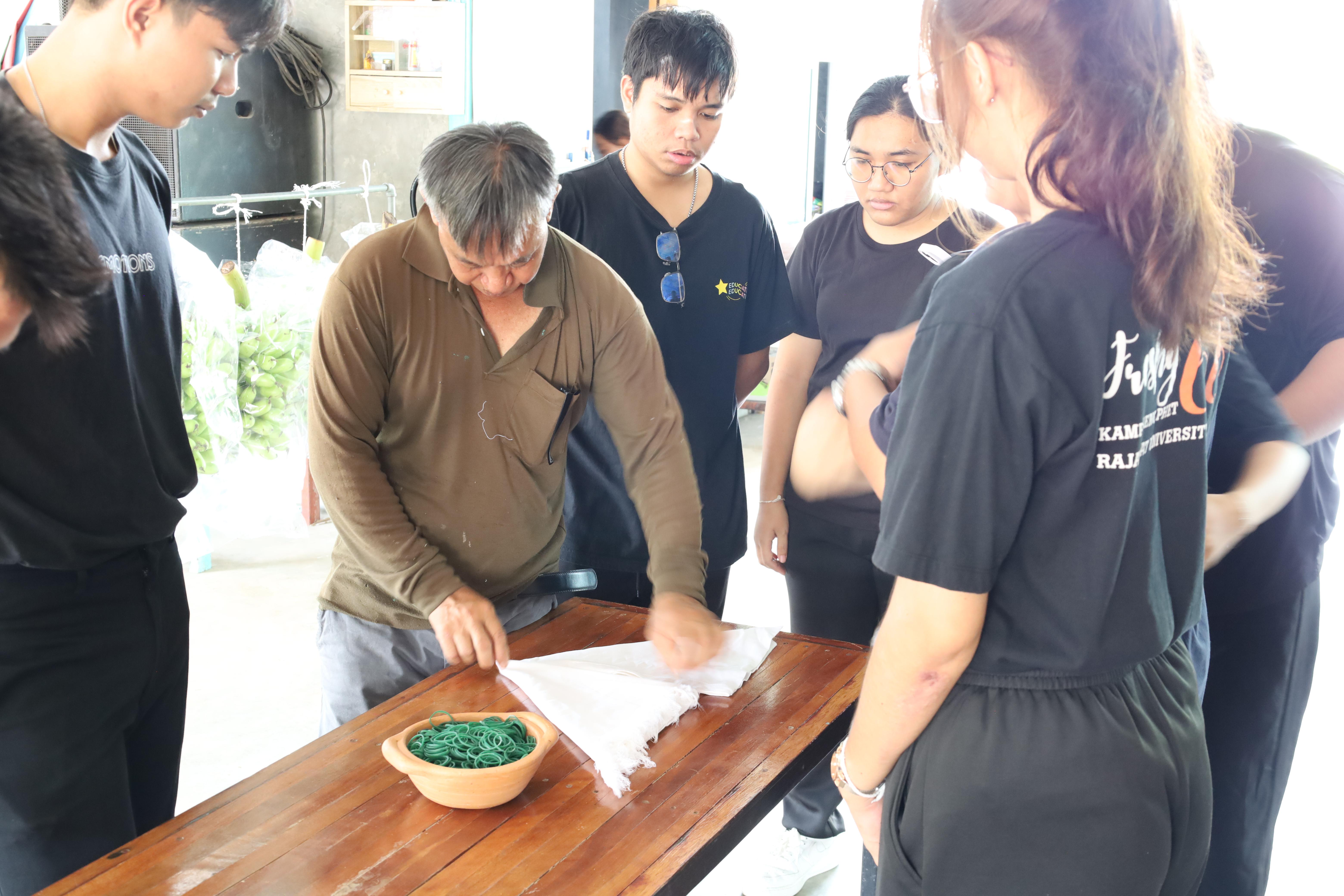 85. เมื่อวันที่ 28 - 29 เมษายน 2568 กิจกรรม Social Enterprise 1 กิจกรรมลงพื้นที่ทดลองเครื่องมือทางวิศวกรสังคมผ่านการเรียนรู้ ณ หมู่ 3 ตำบลหนองปลิง อำเภอเมืองกำแพงเพชร จังหวัดกำแพงเพชร