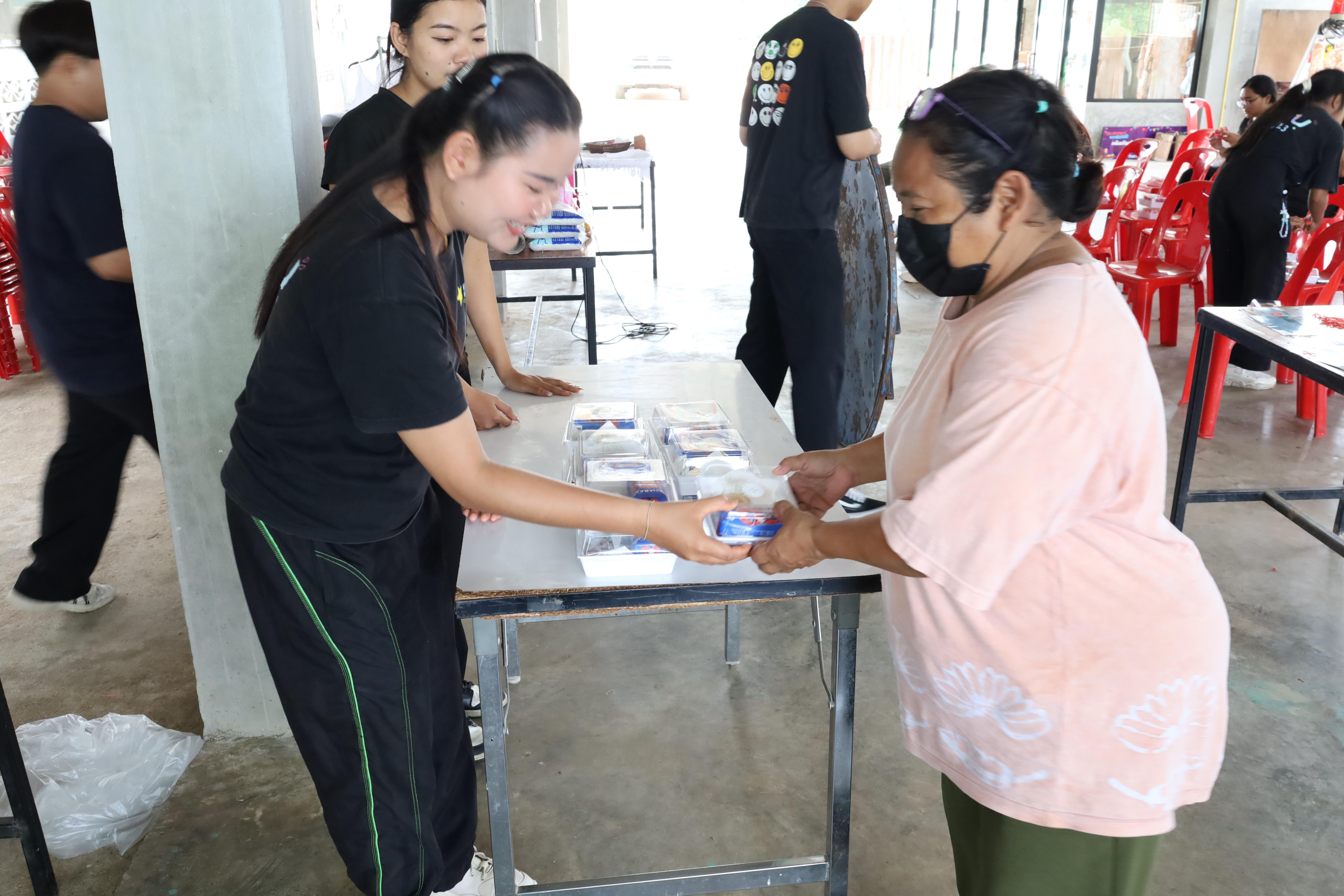 282. เมื่อวันที่ 28 - 29 เมษายน 2568 กิจกรรม Social Enterprise 1 กิจกรรมลงพื้นที่ทดลองเครื่องมือทางวิศวกรสังคมผ่านการเรียนรู้ ณ หมู่ 3 ตำบลหนองปลิง อำเภอเมืองกำแพงเพชร จังหวัดกำแพงเพชร